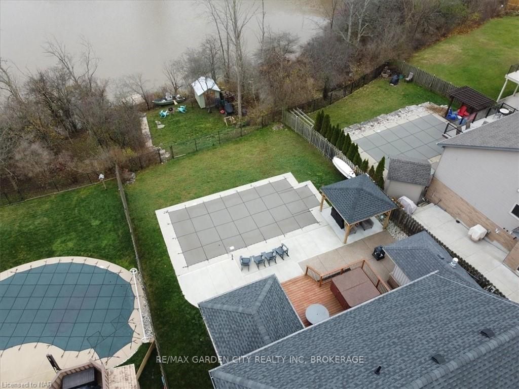 Photo 46 of 218 Colbeck Drive, Welland, Coyle Creek — HOMEH