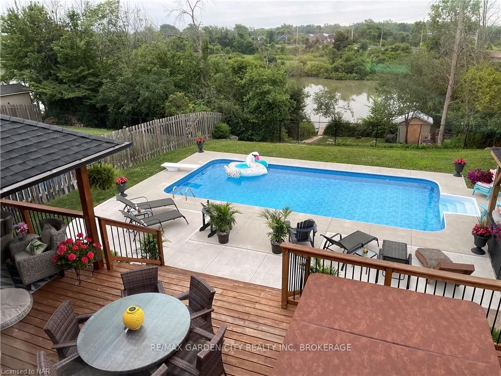 Photo 48 of 218 Colbeck Drive, Welland, Coyle Creek — HOMEH