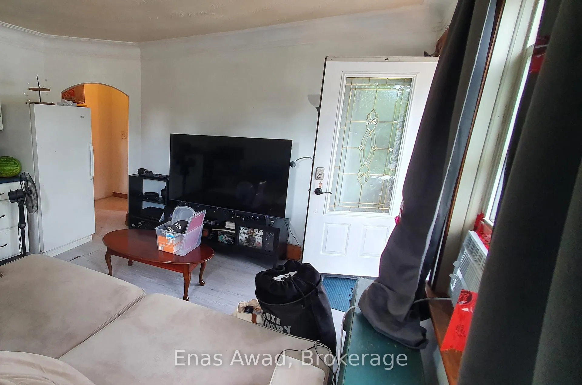 Photo 8 of 724 Third Avenue, Peterborough, Otonabee Ward 1 — HOMEH