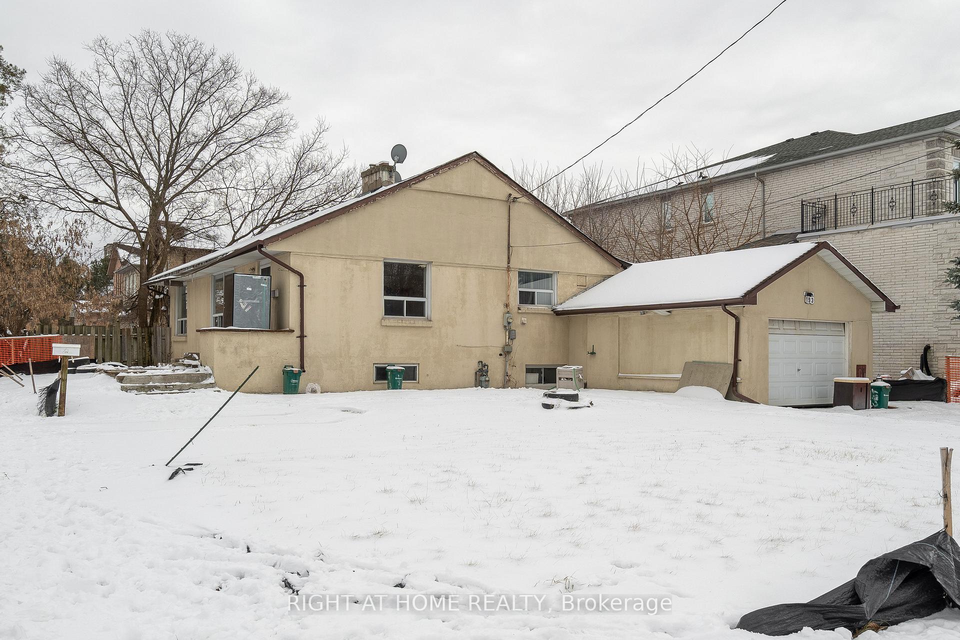 Photo 4 of 193 Crestwood Road, Vaughan, Crestwood-Springfarm-Yorkhill — HOMEH