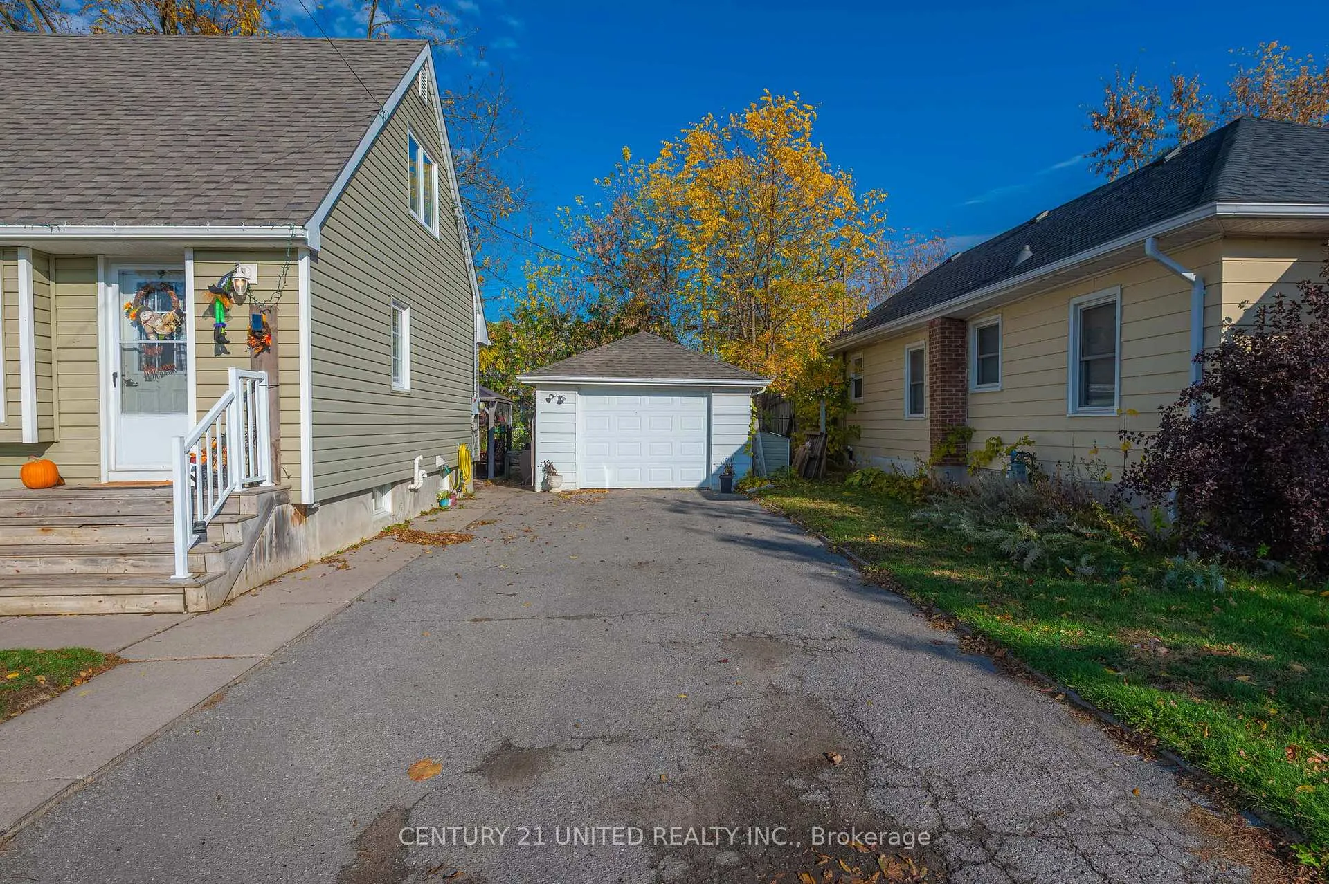 Photo 4 of 498 Howden Street, Peterborough, Otonabee Ward 1 — HOMEH