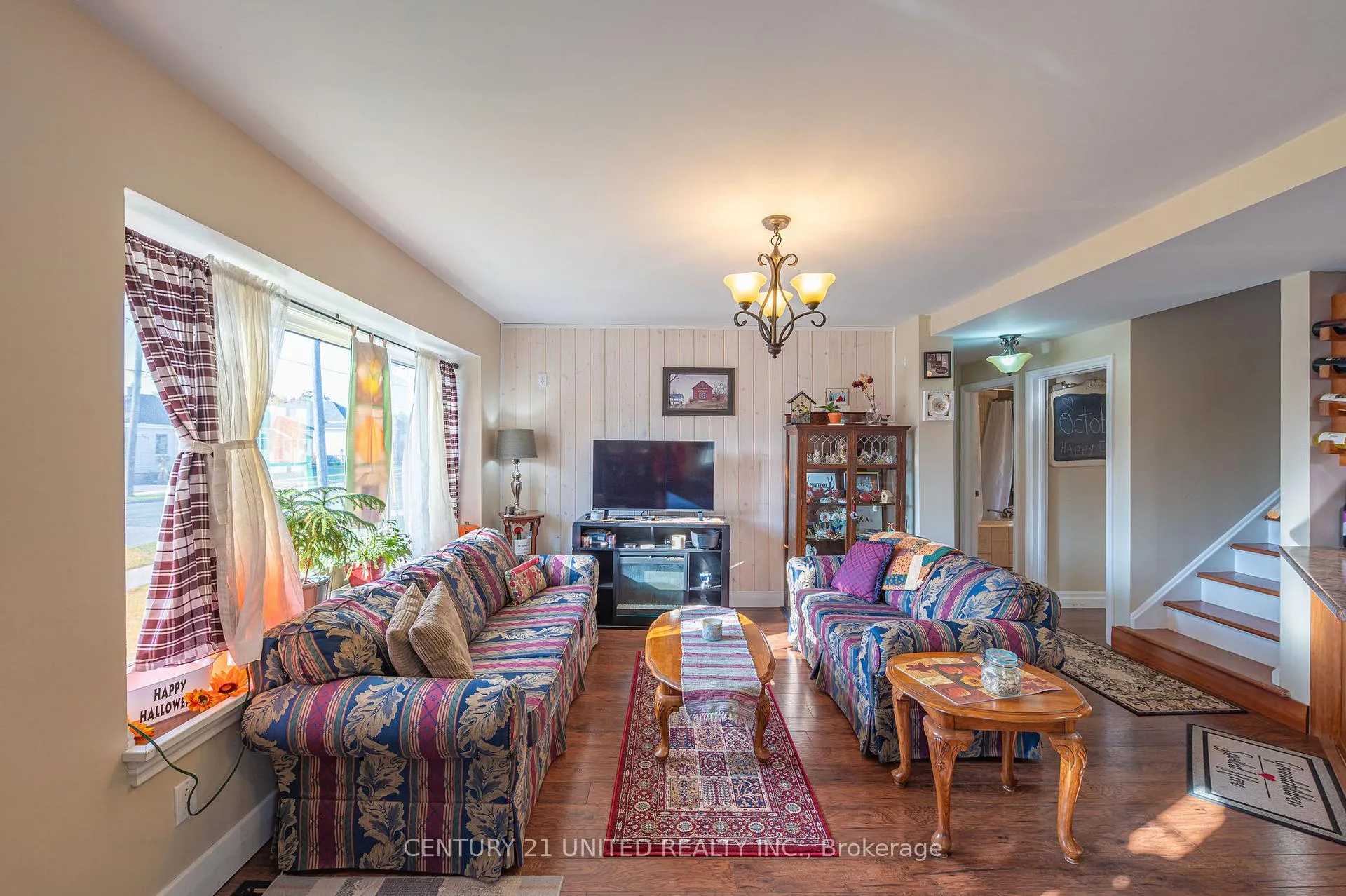 Photo 12 of 498 Howden Street, Peterborough, Otonabee Ward 1 — HOMEH