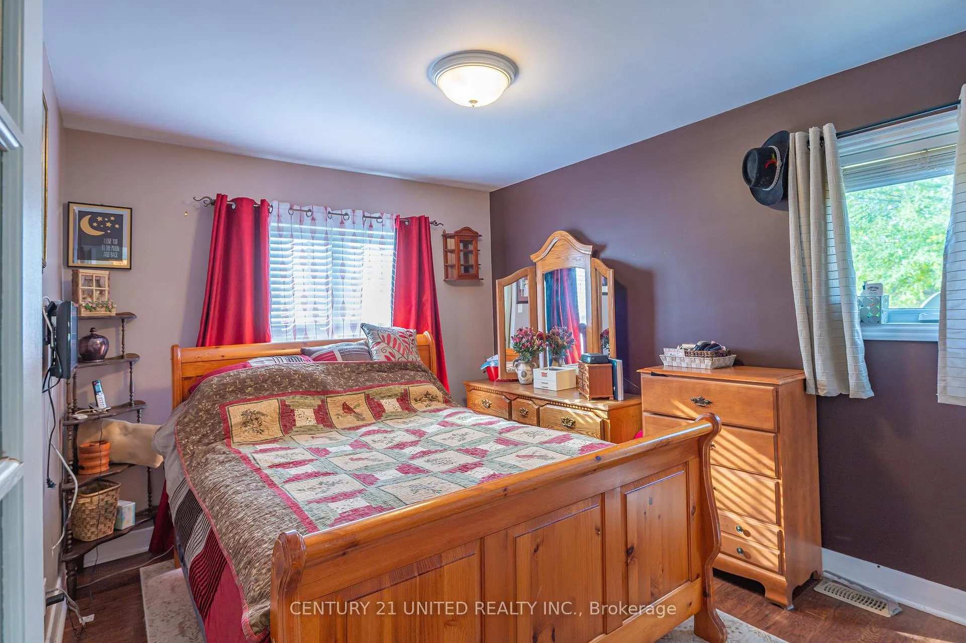 Photo 13 of 498 Howden Street, Peterborough, Otonabee Ward 1 — HOMEH