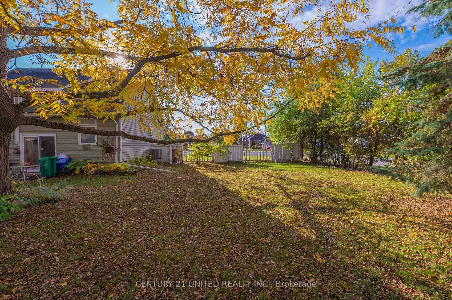 Photo 25 of 498 Howden Street, Peterborough, Otonabee Ward 1 — HOMEH