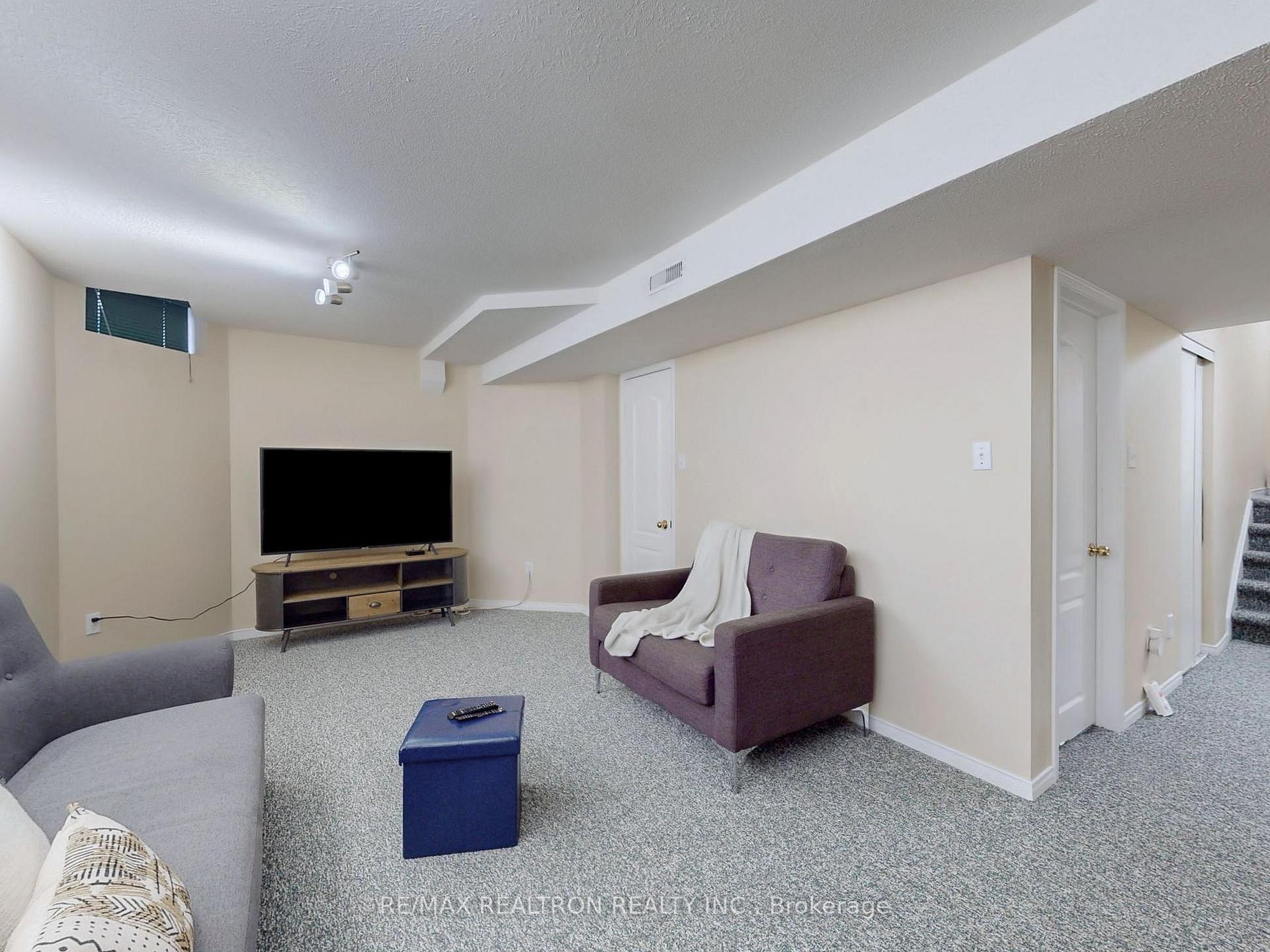 Photo 32 of 347 Chickadee Court, Pickering, Highbush — HOMEH
