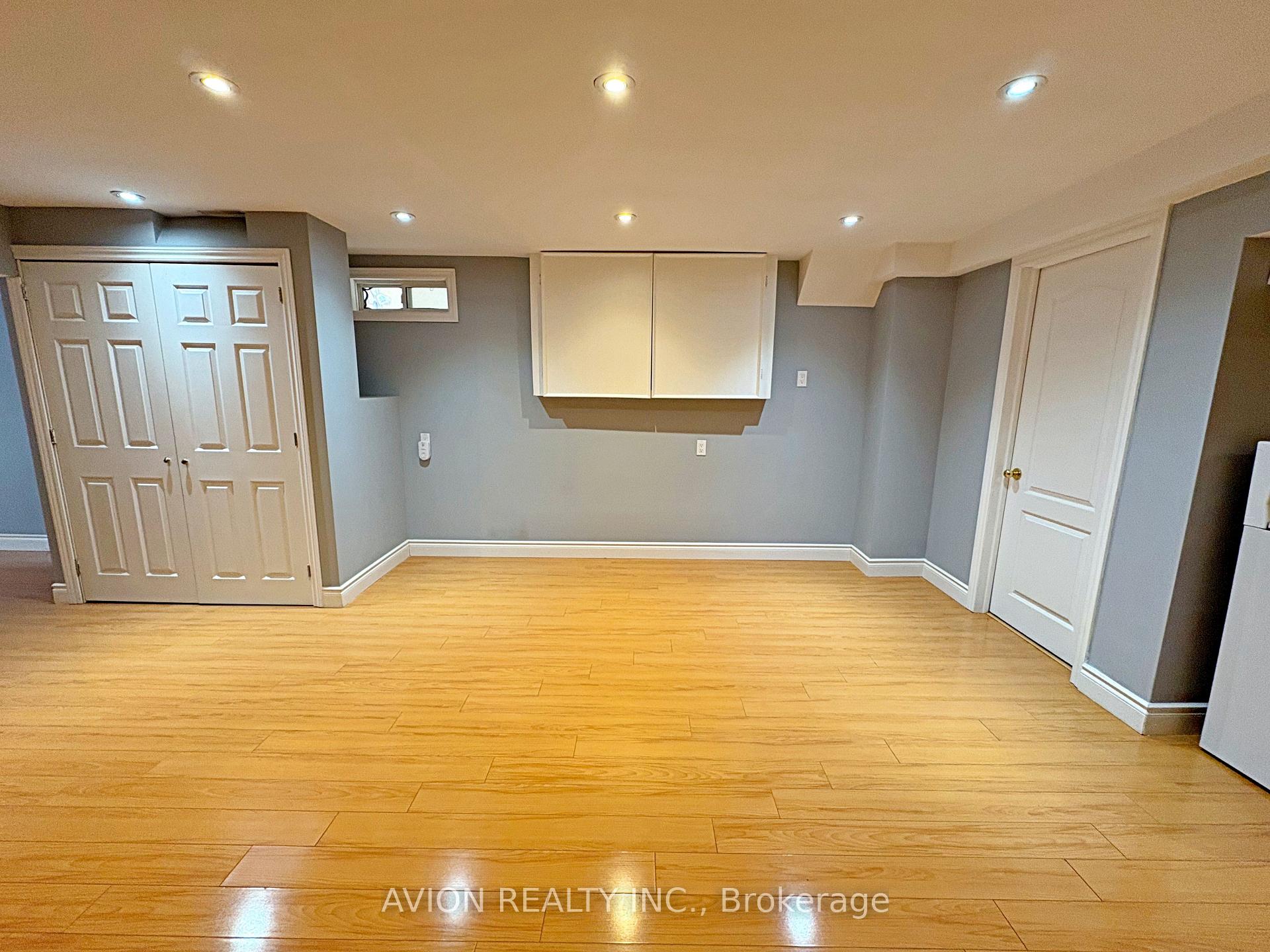 Photo 5 of Unit Lower, 91 Ridgeway Court, Vaughan, Maple — HOMEH
