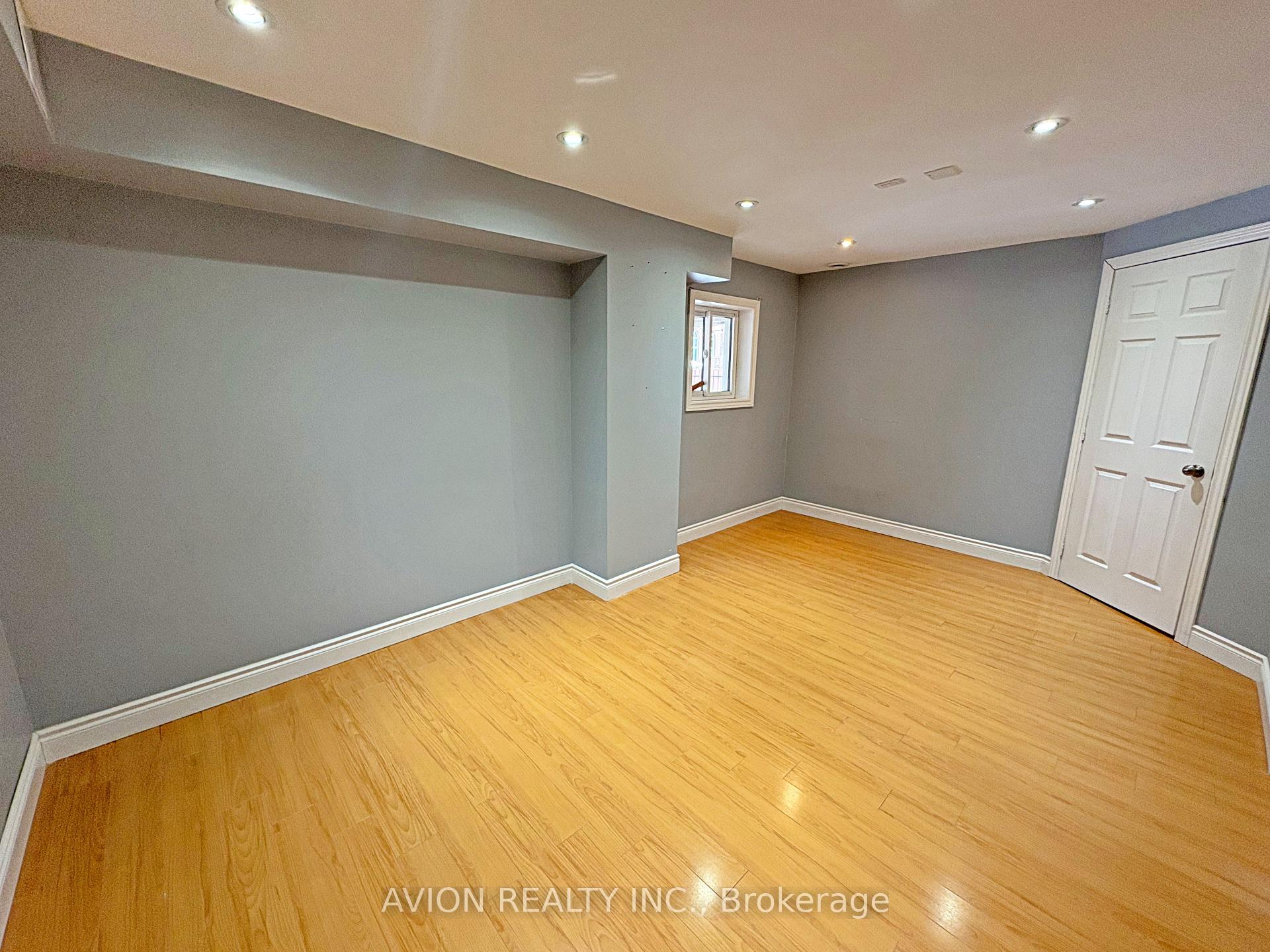 Photo 9 of Unit Lower, 91 Ridgeway Court, Vaughan, Maple — HOMEH