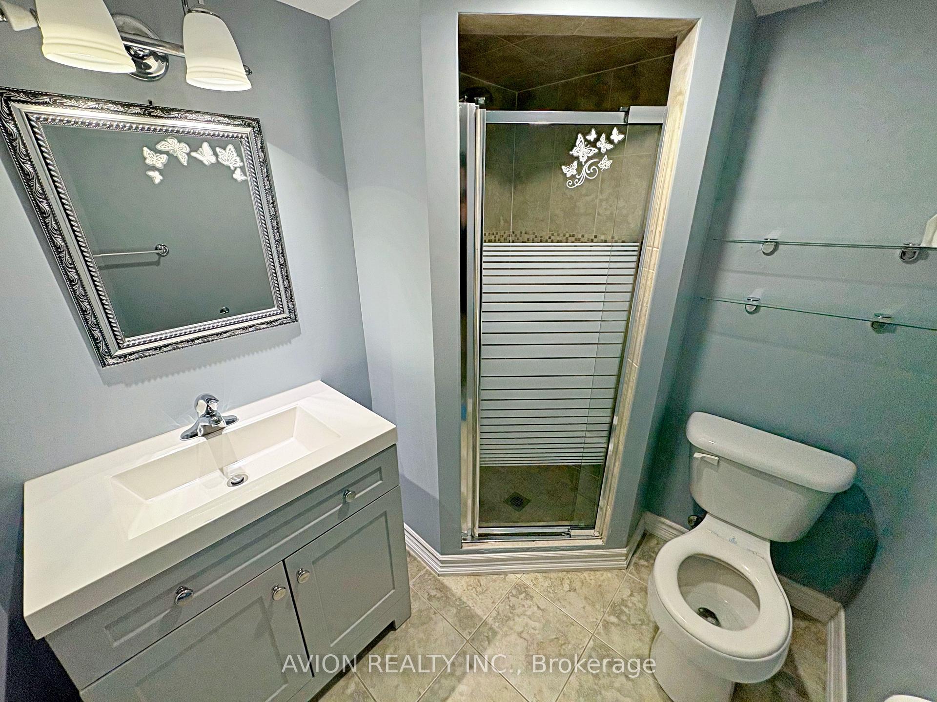 Photo 10 of Unit Lower, 91 Ridgeway Court, Vaughan, Maple — HOMEH