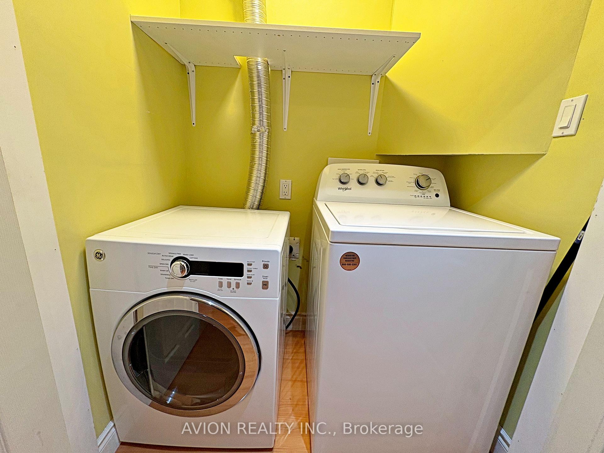 Photo 11 of Unit Lower, 91 Ridgeway Court, Vaughan, Maple — HOMEH