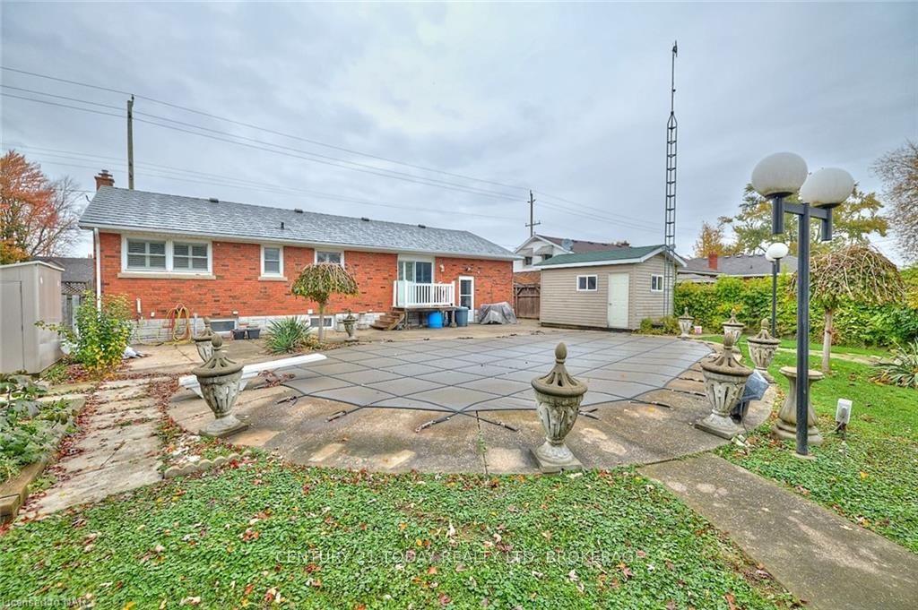 Photo 2 of 199 Thorold Road, Welland, Prince Charles — HOMEH