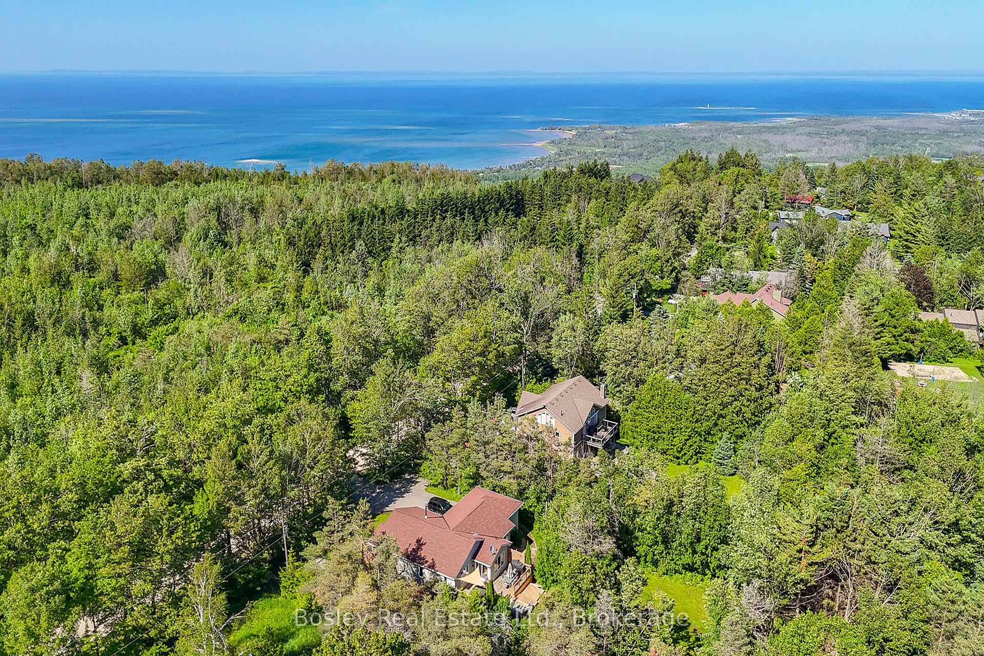 Photo 3 of 136 Maple Lane, Blue Mountains — HOMEH