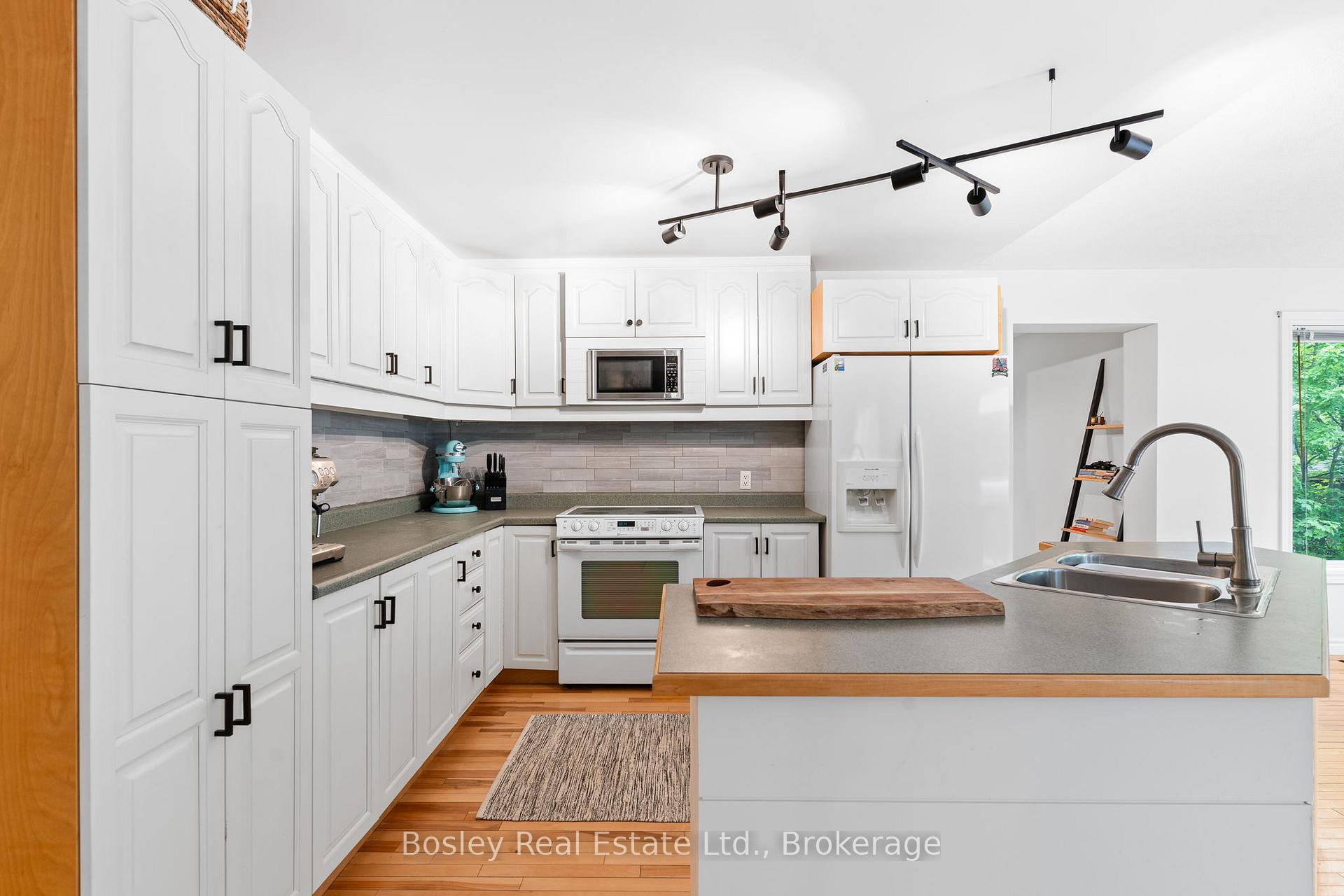 Photo 14 of 136 Maple Lane, Blue Mountains — HOMEH