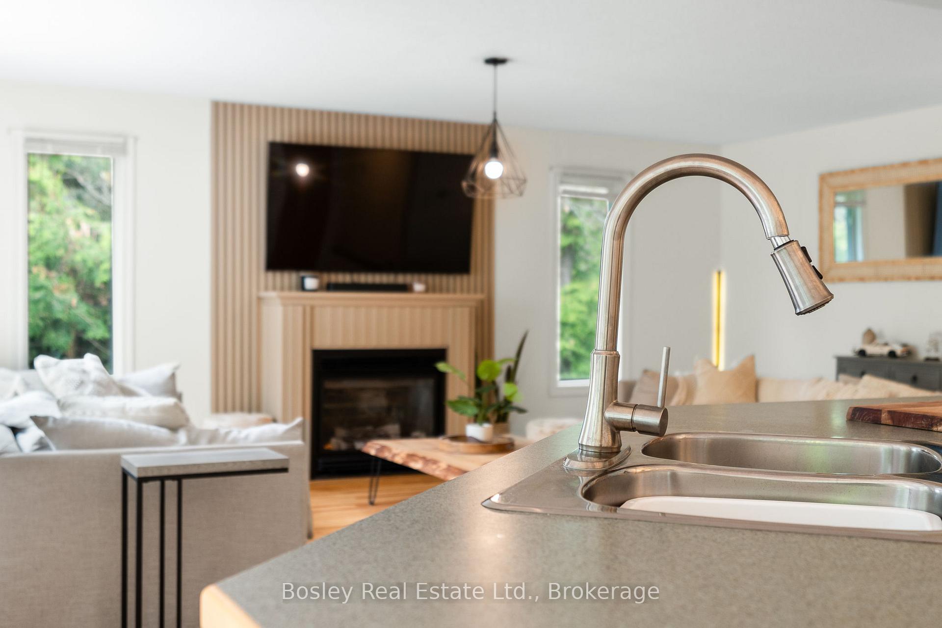 Photo 10 of 136 Maple Lane, Blue Mountains — HOMEH