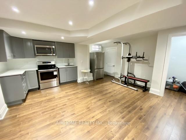 Photo 2 of 40 Tanjo Court, Vaughan, Crestwood-Springfarm-Yorkhill — HOMEH