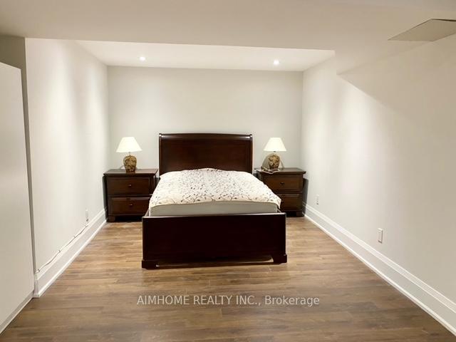 Photo 9 of 40 Tanjo Court, Vaughan, Crestwood-Springfarm-Yorkhill — HOMEH