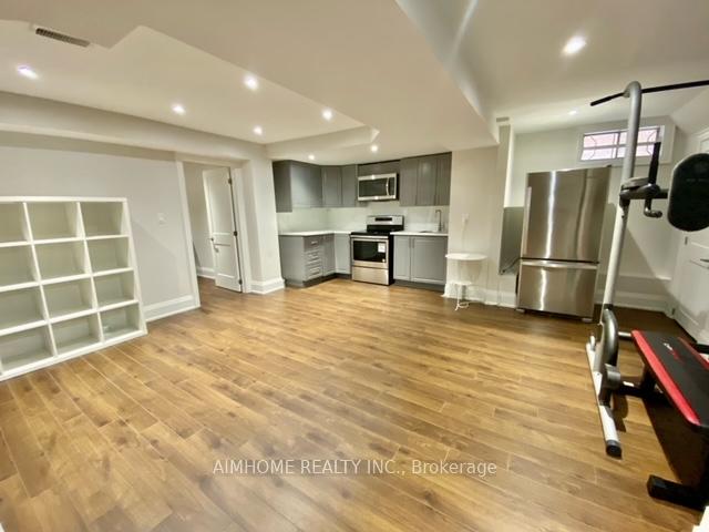 Photo 12 of 40 Tanjo Court, Vaughan, Crestwood-Springfarm-Yorkhill — HOMEH