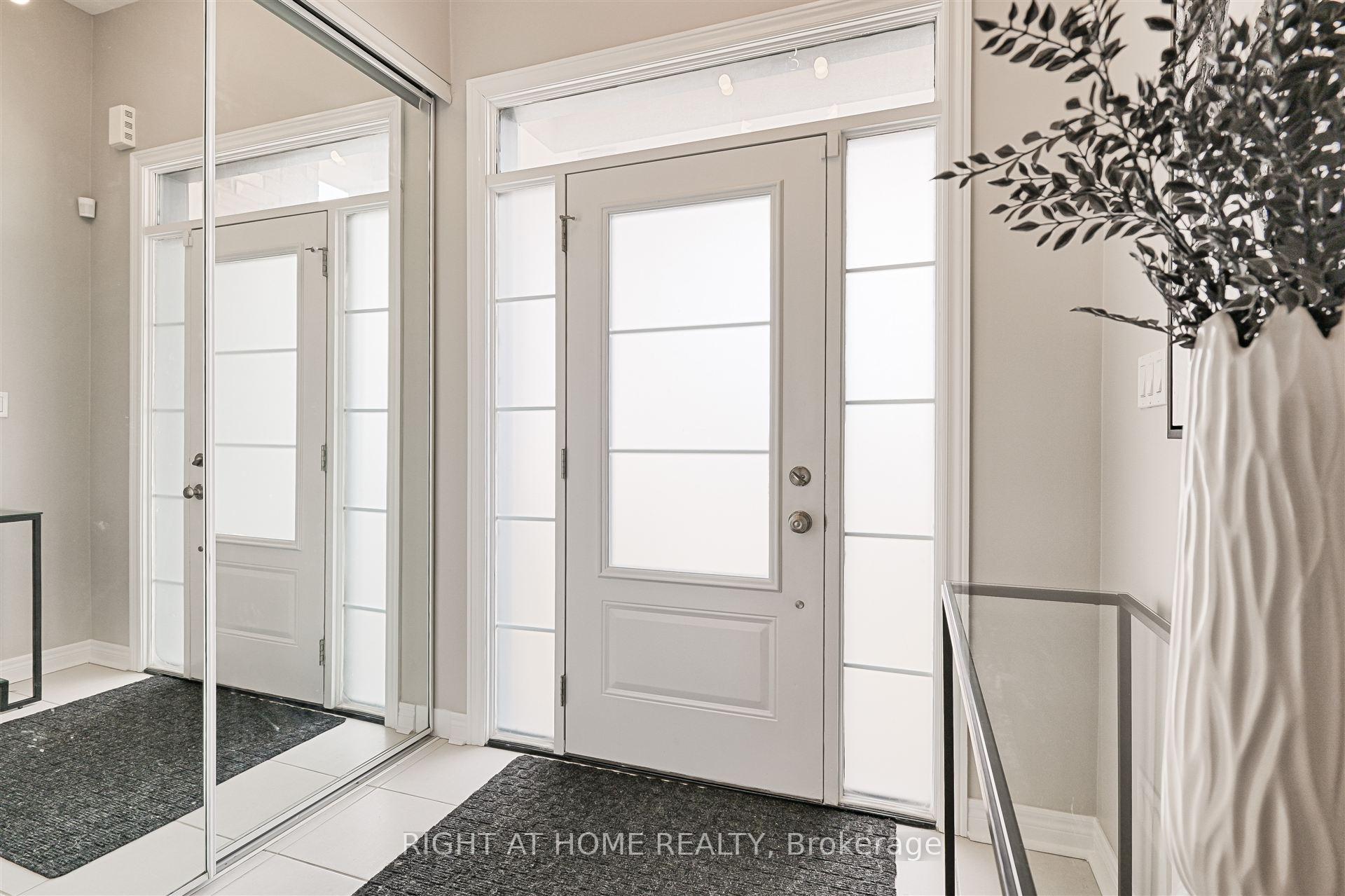 Photo 3 of 1166 Cactus Crescent, Pickering, Rural Pickering — HOMEH