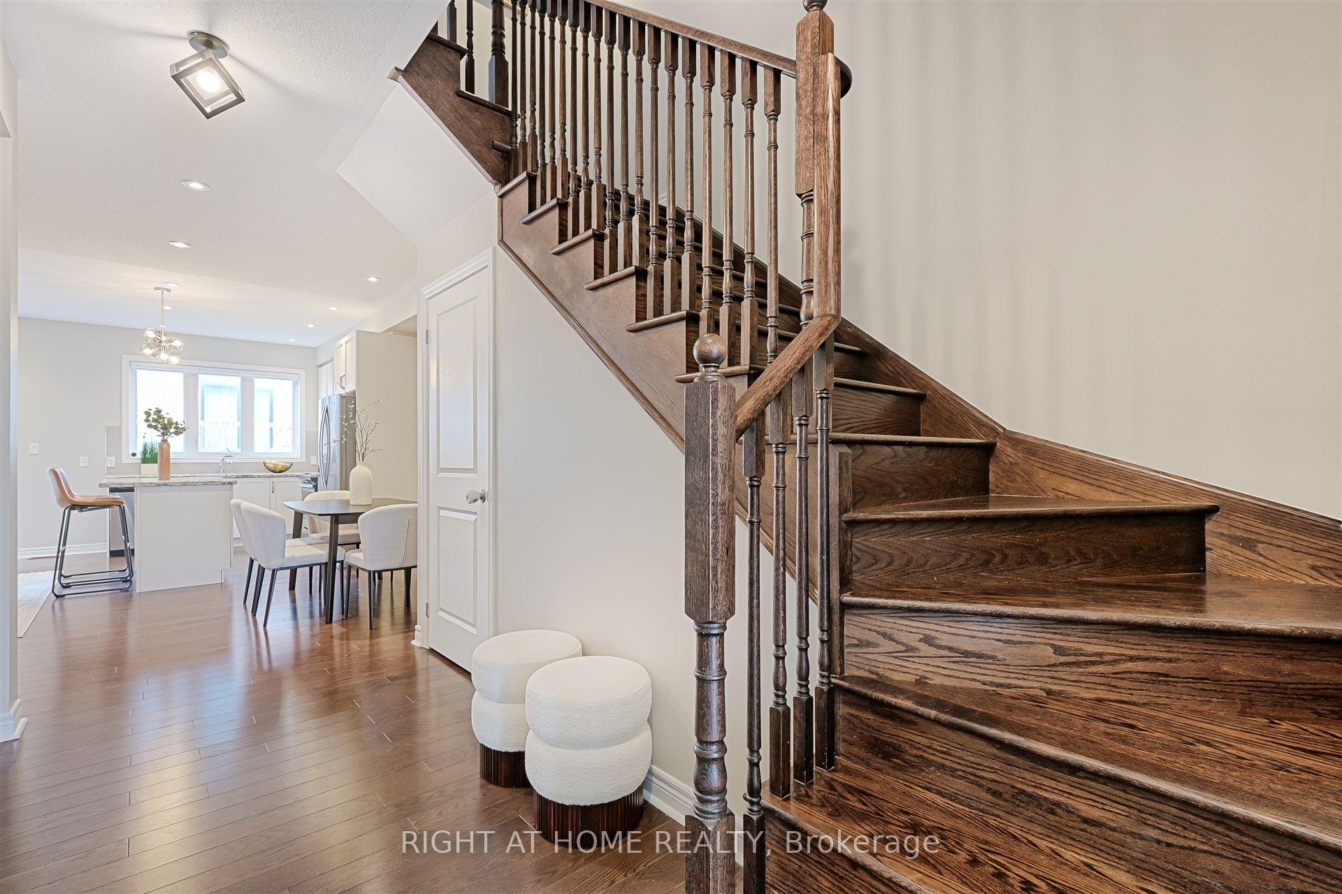 Photo 6 of 1166 Cactus Crescent, Pickering, Rural Pickering — HOMEH