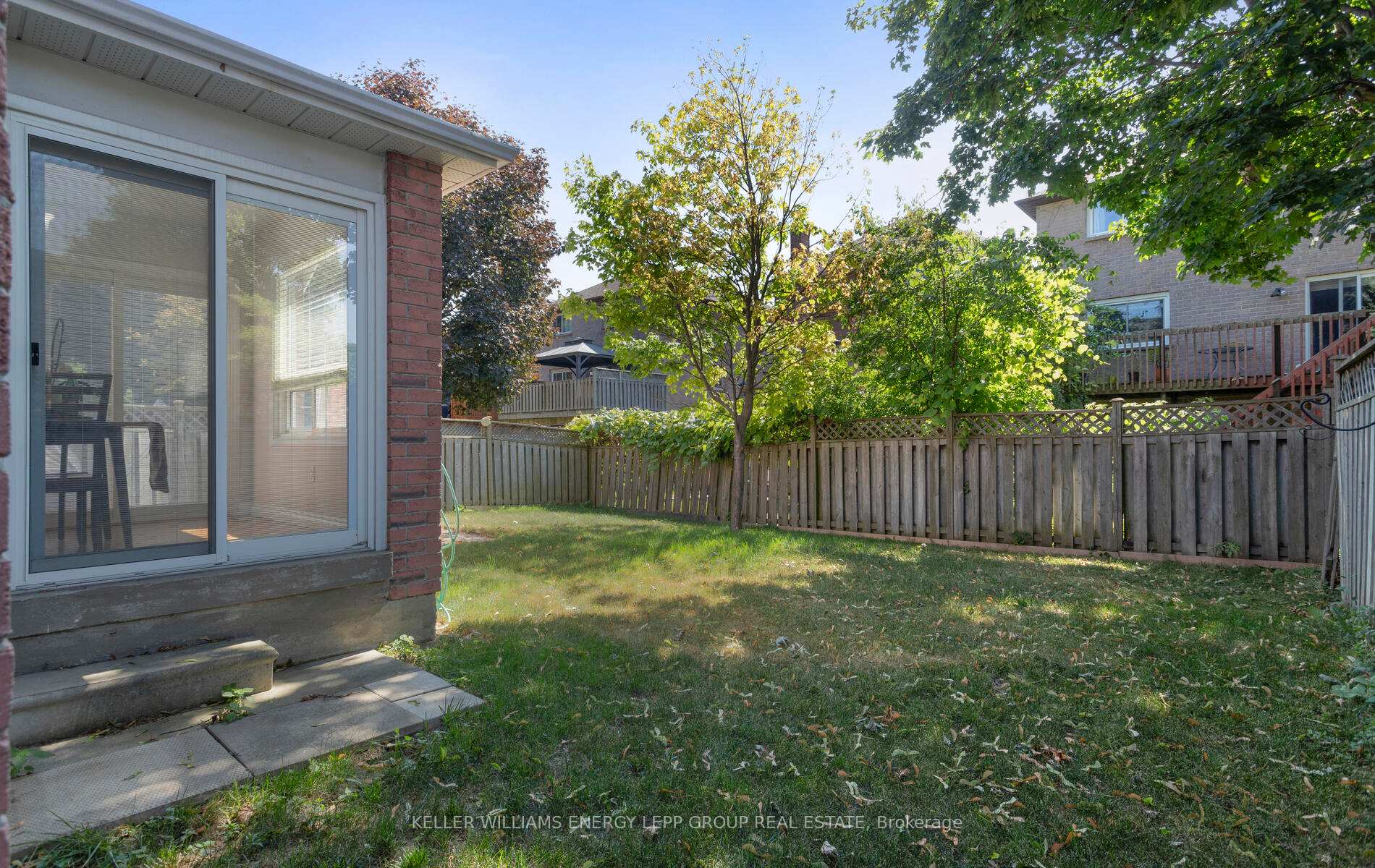 Photo 39 of 86 Large Crescent, Ajax, Central West — HOMEH