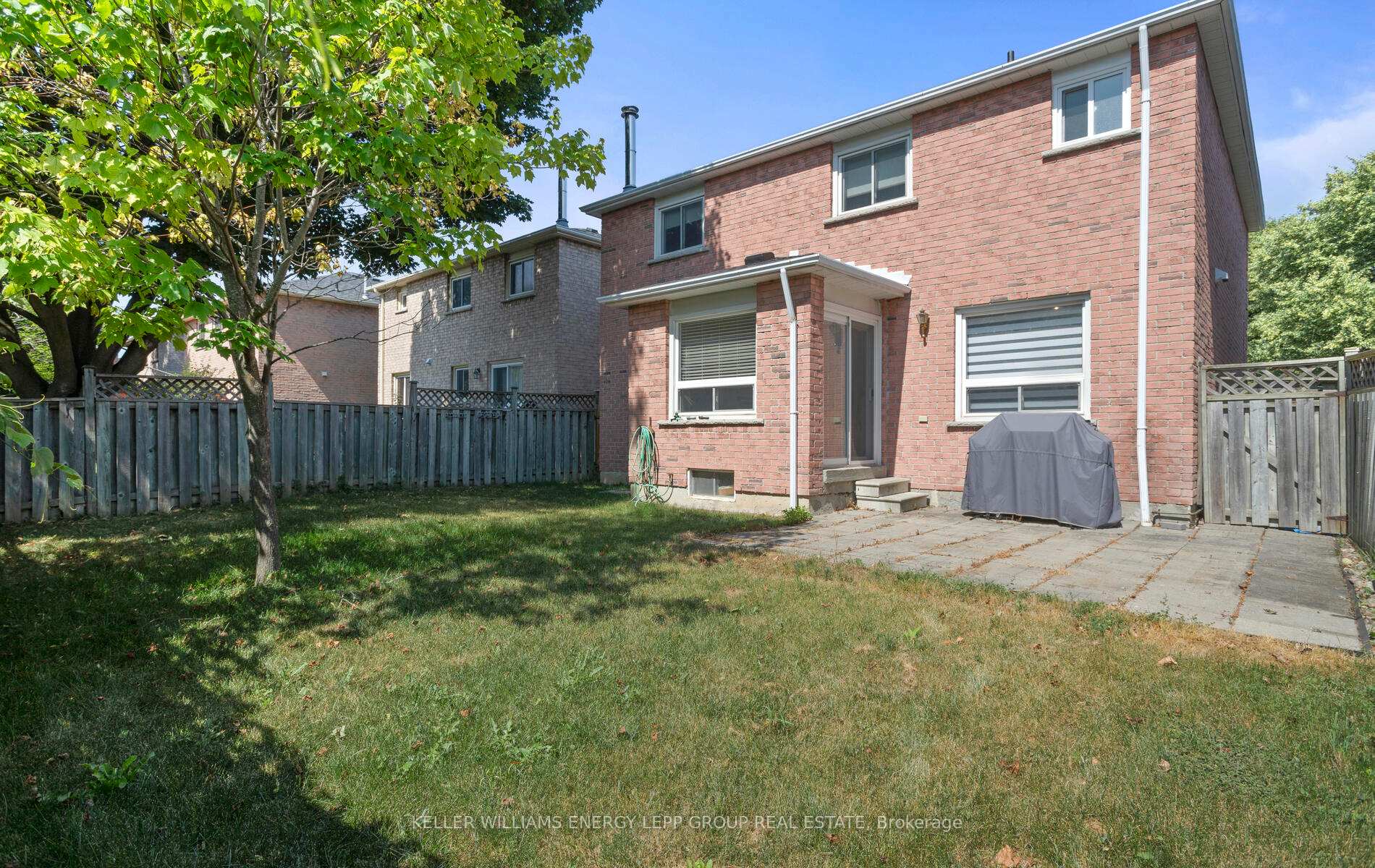 Photo 41 of 86 Large Crescent, Ajax, Central West — HOMEH