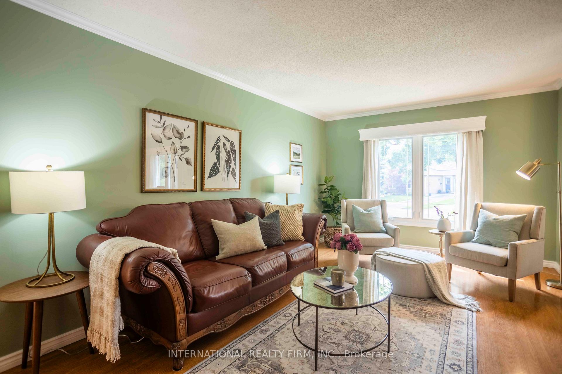 Photo 3 of 16 Kilberry Drive, Whitby, Pringle Creek — HOMEH