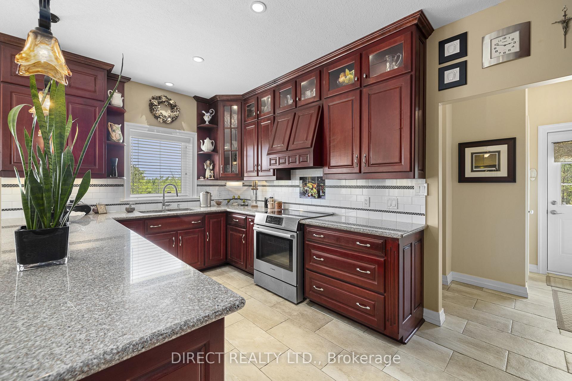 Photo 18 of 2104B Highway 37, Belleville, Thurlow Ward — HOMEH