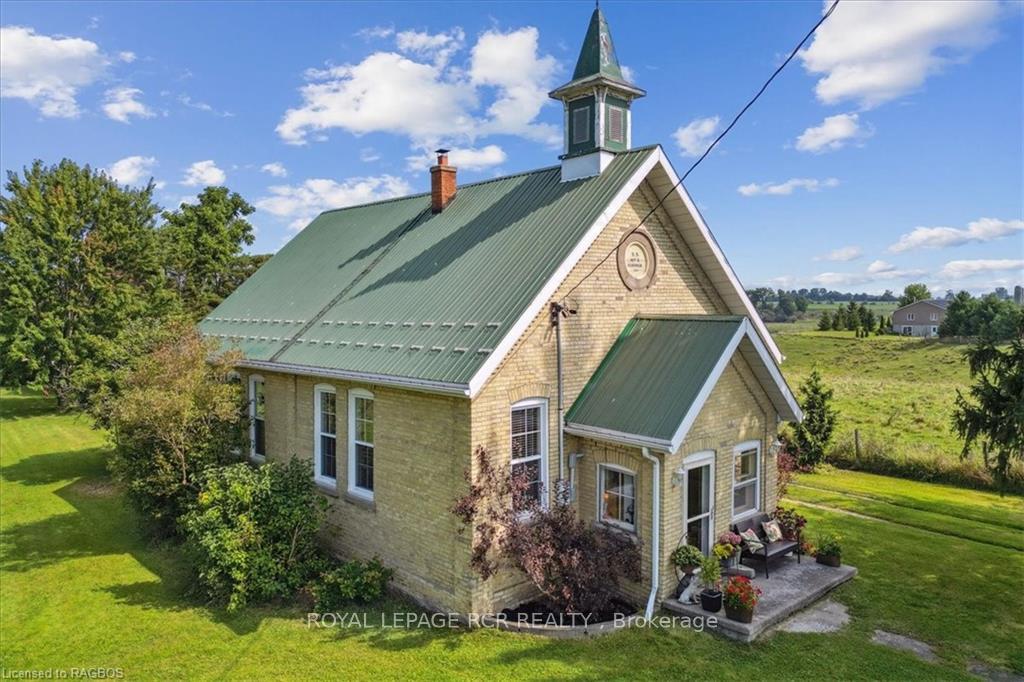 Front of 1212 Bruce Road 40
