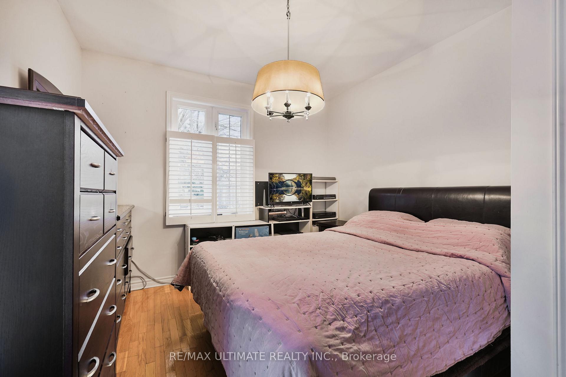 Photo 16 of 1896 Woodview Avenue, Pickering, Highbush — HOMEH