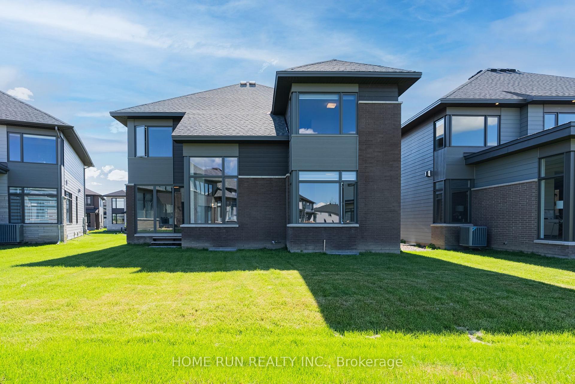Photo 2 of 143 Orchestra Way, Ottawa, Riverside South/Gloucester Glen — HOMEH