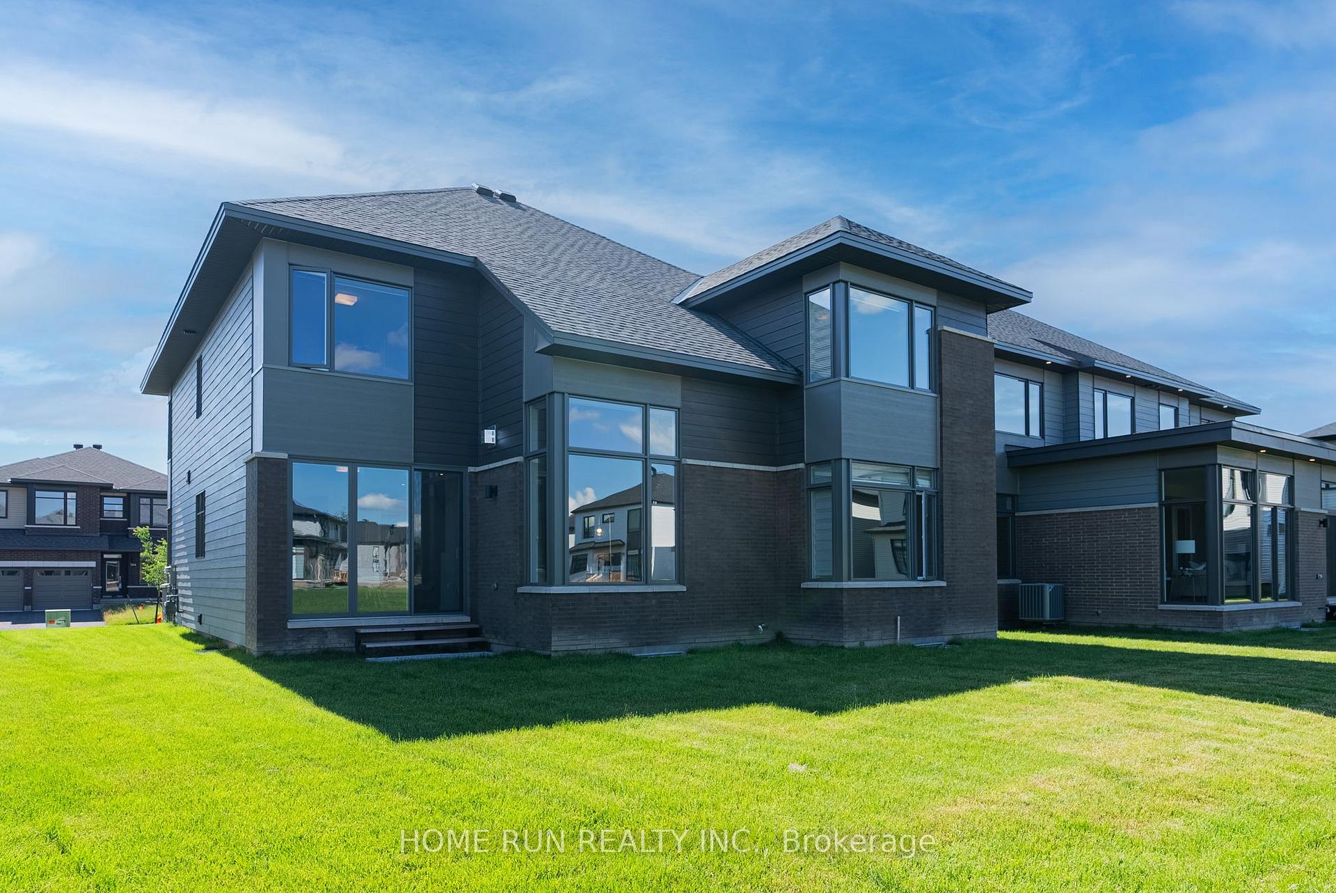 Photo 4 of 143 Orchestra Way, Ottawa, Riverside South/Gloucester Glen — HOMEH