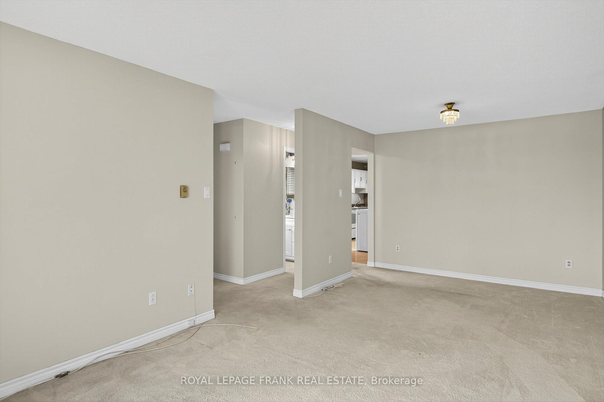 Photo 7 of 547 Crystal Drive, Peterborough, Ashburnham Ward 4 — HOMEH