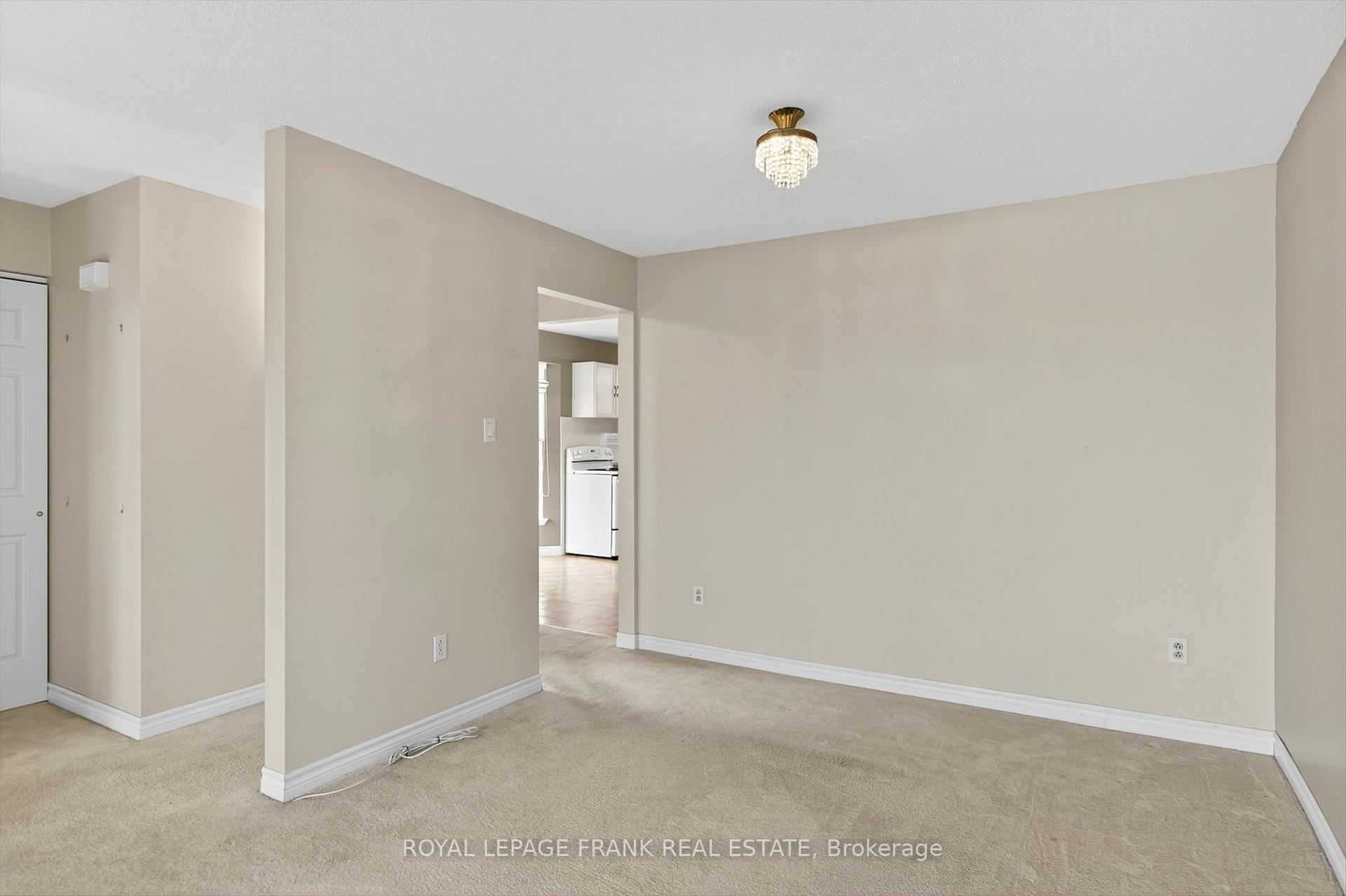 Photo 9 of 547 Crystal Drive, Peterborough, Ashburnham Ward 4 — HOMEH
