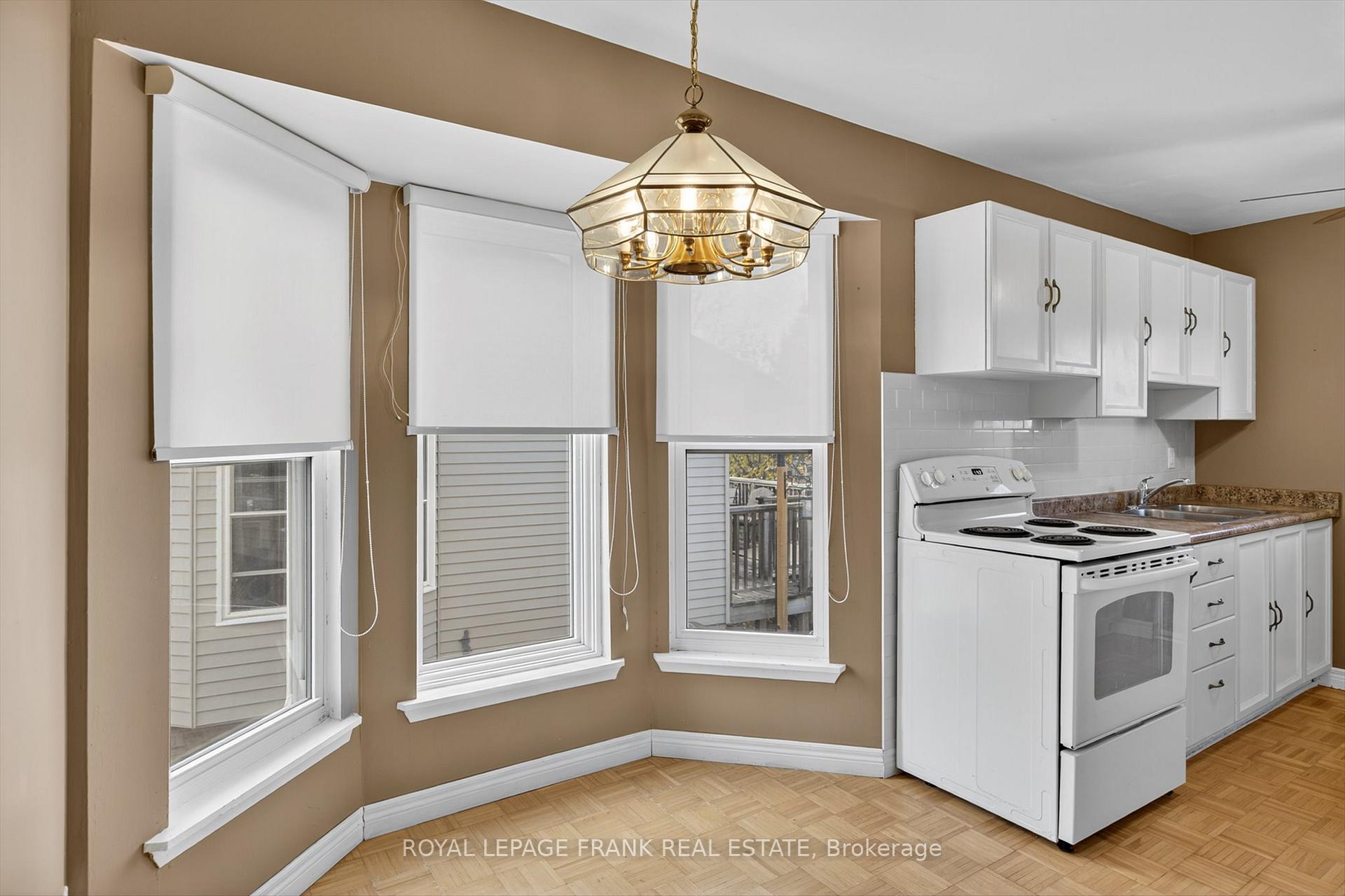 Photo 11 of 547 Crystal Drive, Peterborough, Ashburnham Ward 4 — HOMEH