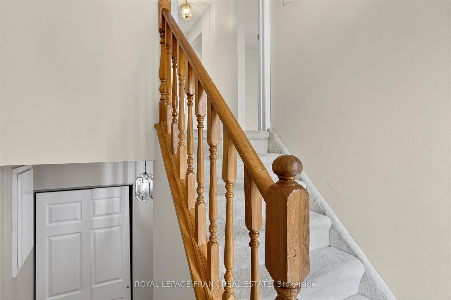 Photo 20 of 547 Crystal Drive, Peterborough, Ashburnham Ward 4 — HOMEH