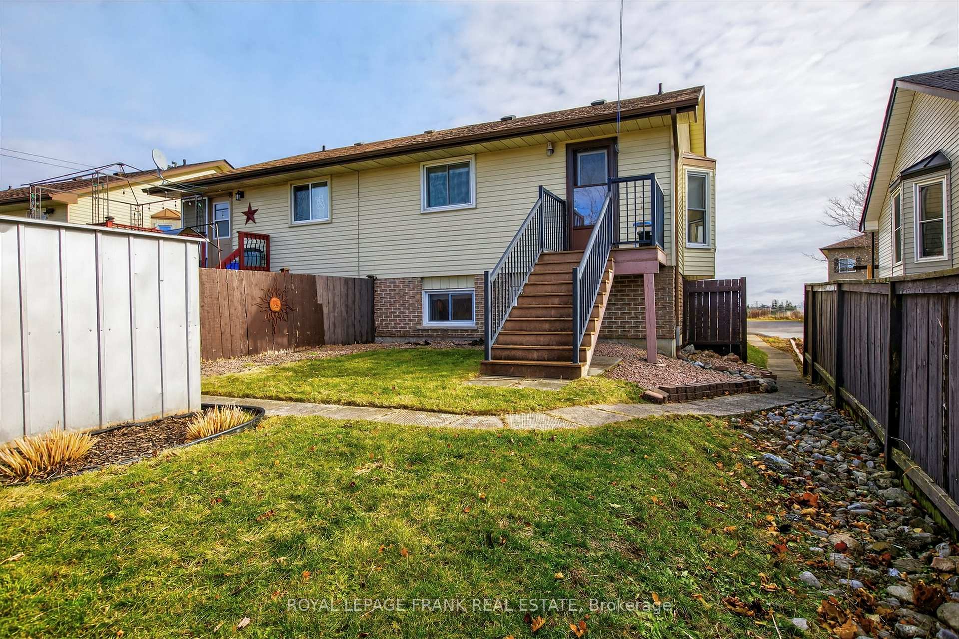 Photo 29 of 547 Crystal Drive, Peterborough, Ashburnham Ward 4 — HOMEH
