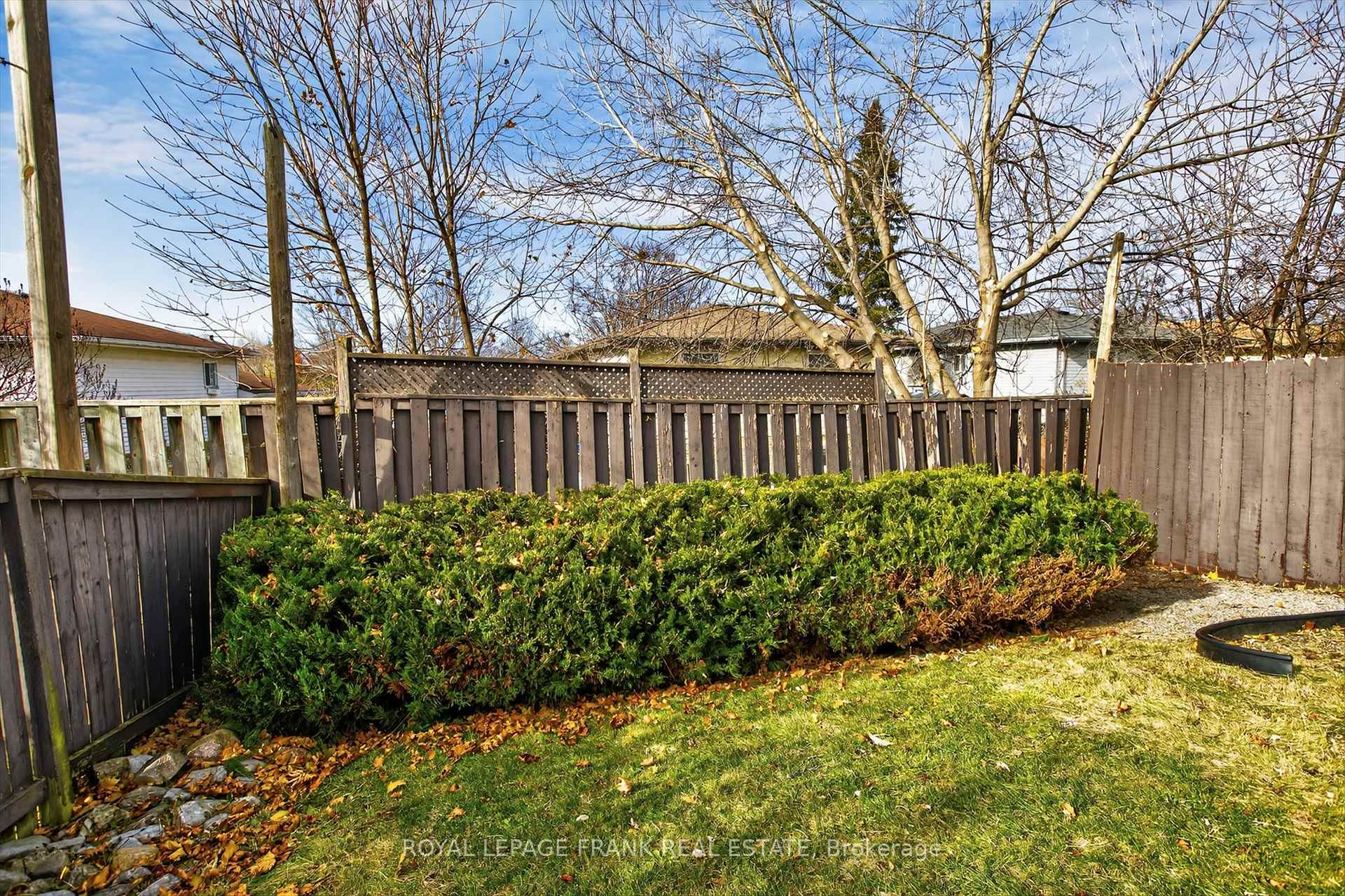Photo 36 of 547 Crystal Drive, Peterborough, Ashburnham Ward 4 — HOMEH