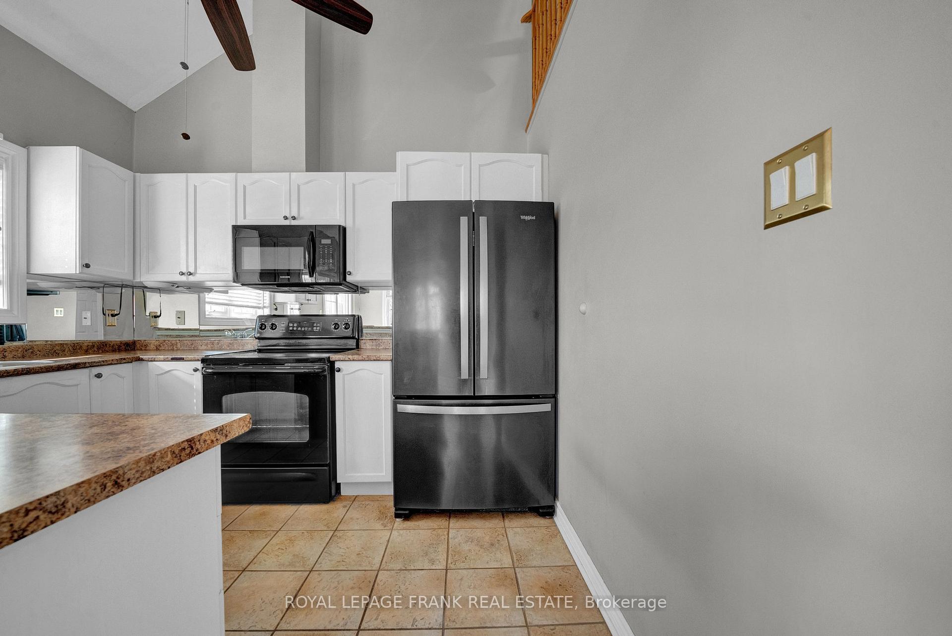 Photo 15 of 2 Yewtree Way, Whitby, Pringle Creek — HOMEH
