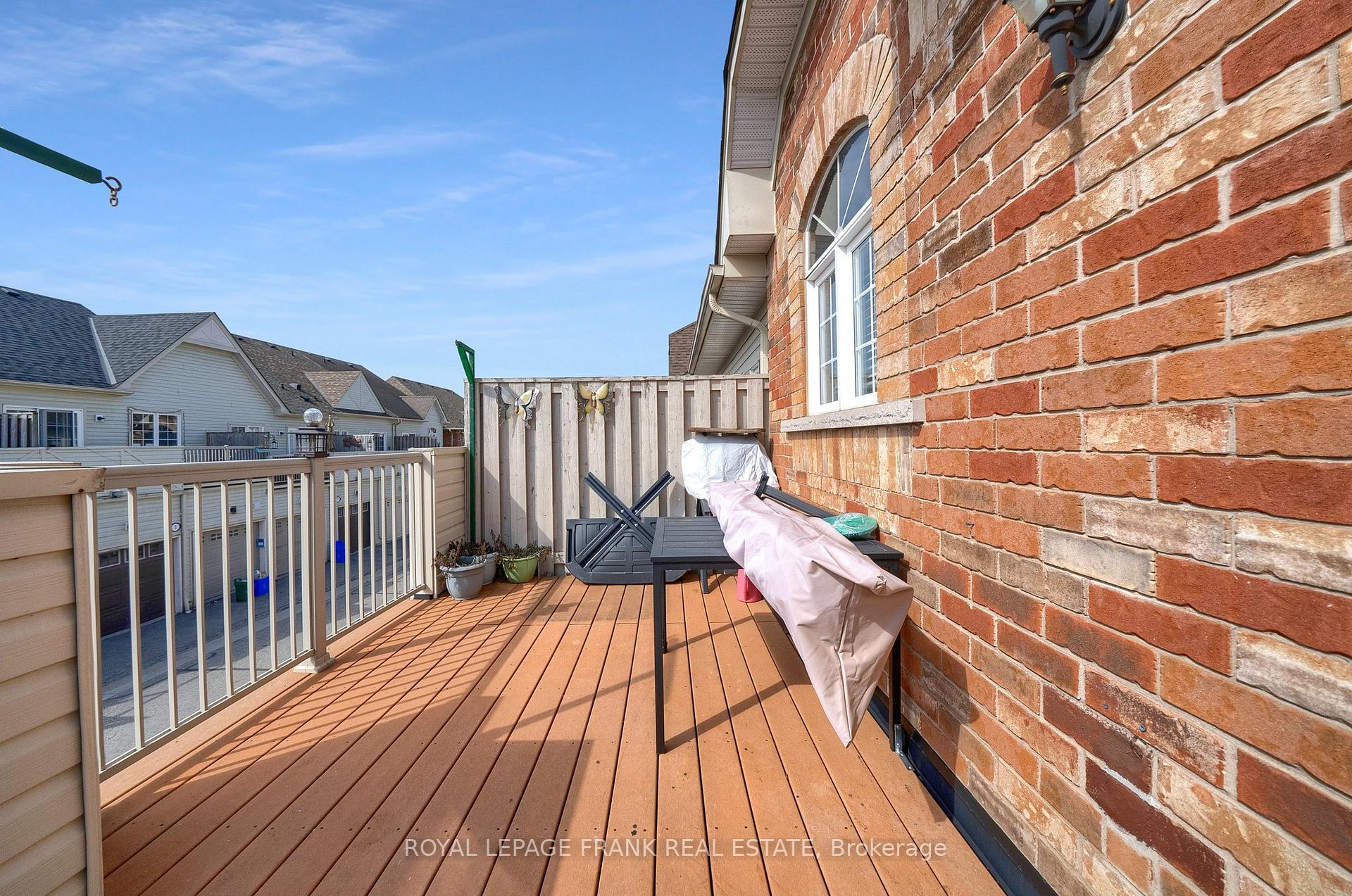 Photo 19 of 2 Yewtree Way, Whitby, Pringle Creek — HOMEH