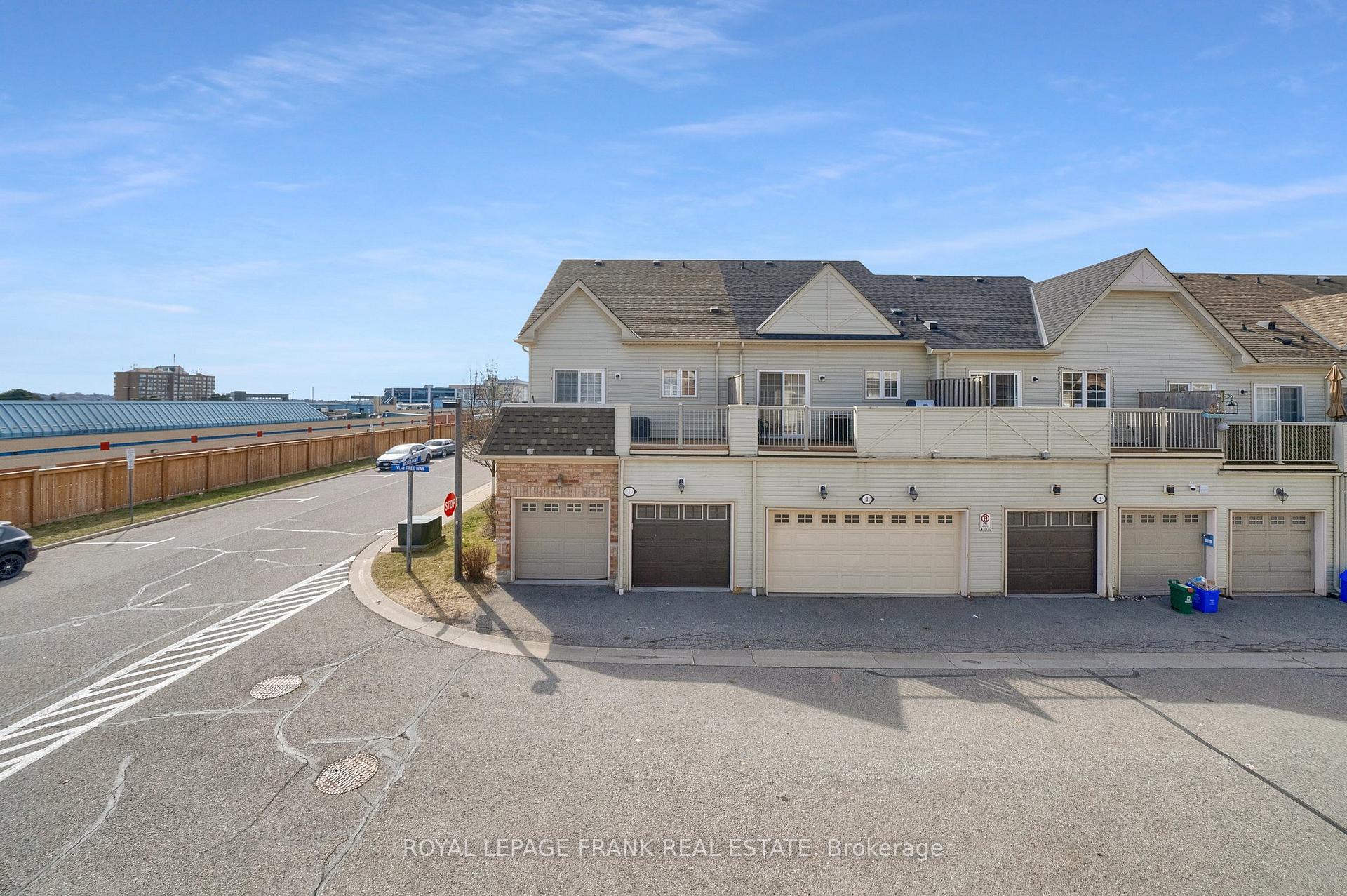 Photo 20 of 2 Yewtree Way, Whitby, Pringle Creek — HOMEH