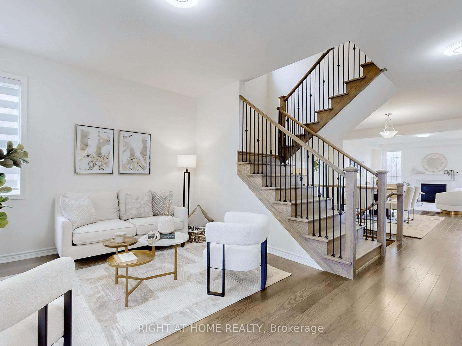 Photo 4 of 3028 Hollyberry Trail, Pickering, Rural Pickering — HOMEH