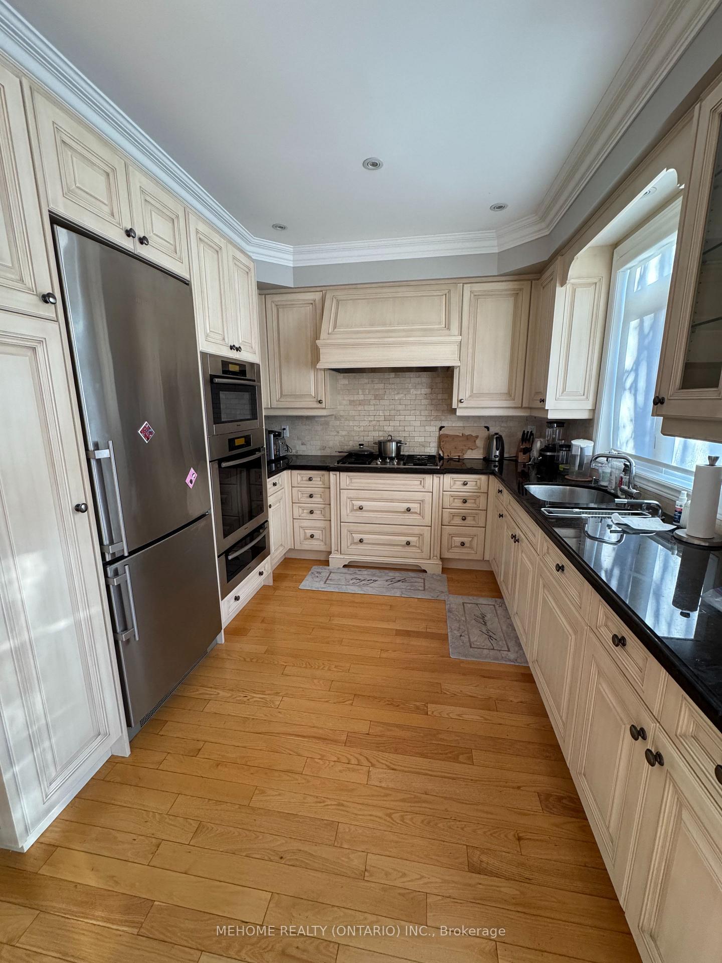 Photo 2 of 35 Jacobi Court, Vaughan, Patterson — HOMEH