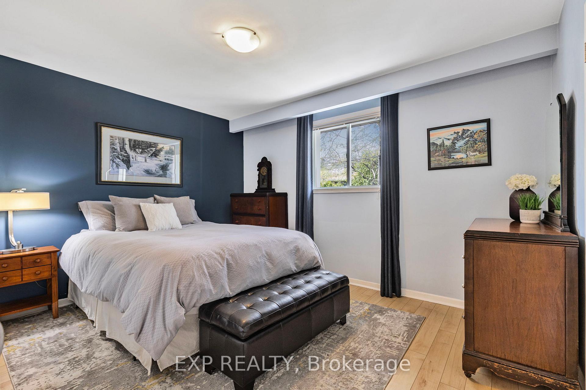 Photo 13 of 32 Kemano Road, Aurora, Aurora Heights — HOMEH