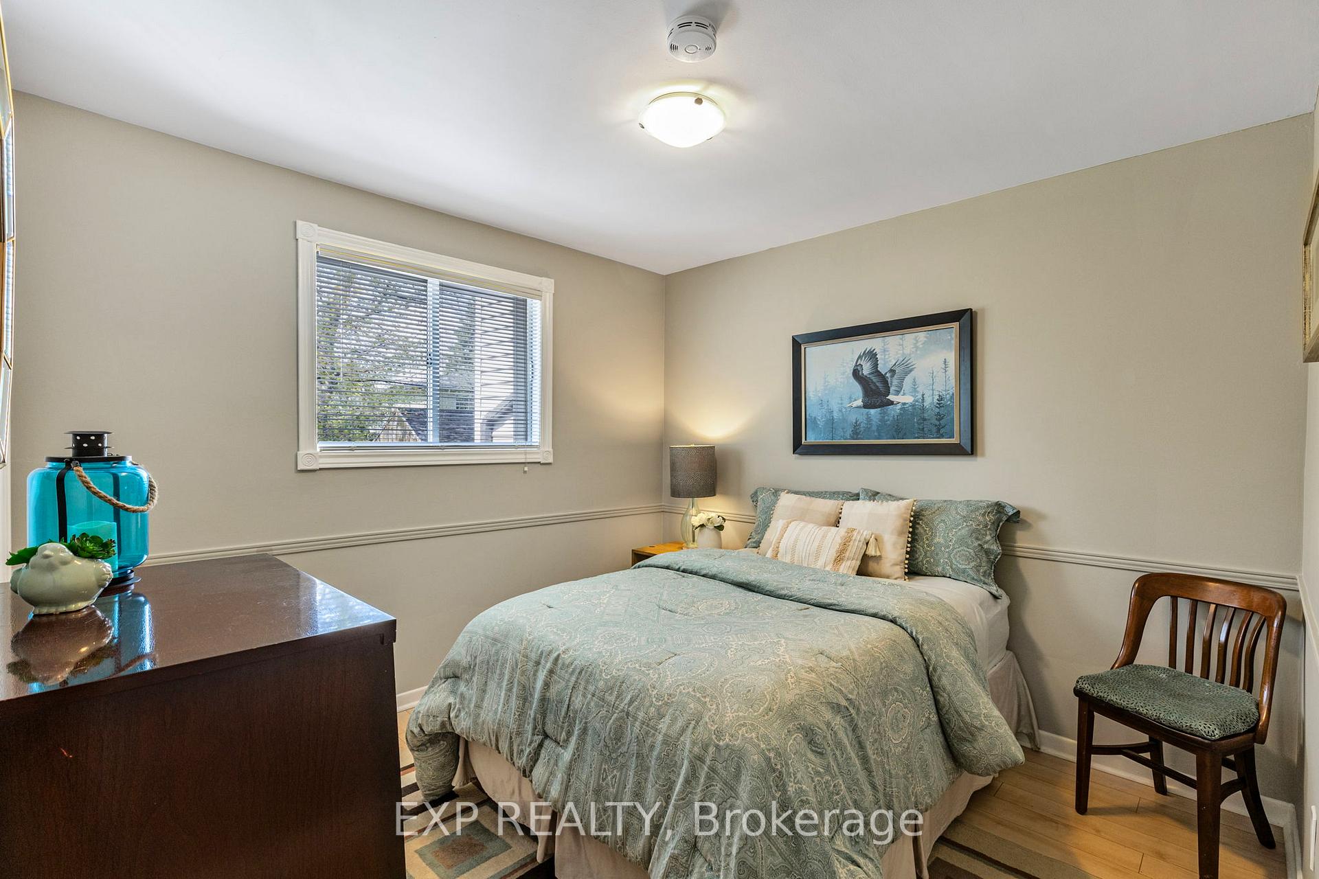 Photo 14 of 32 Kemano Road, Aurora, Aurora Heights — HOMEH