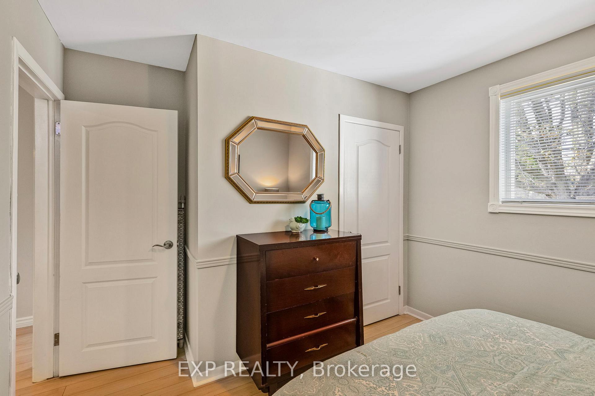 Photo 16 of 32 Kemano Road, Aurora, Aurora Heights — HOMEH