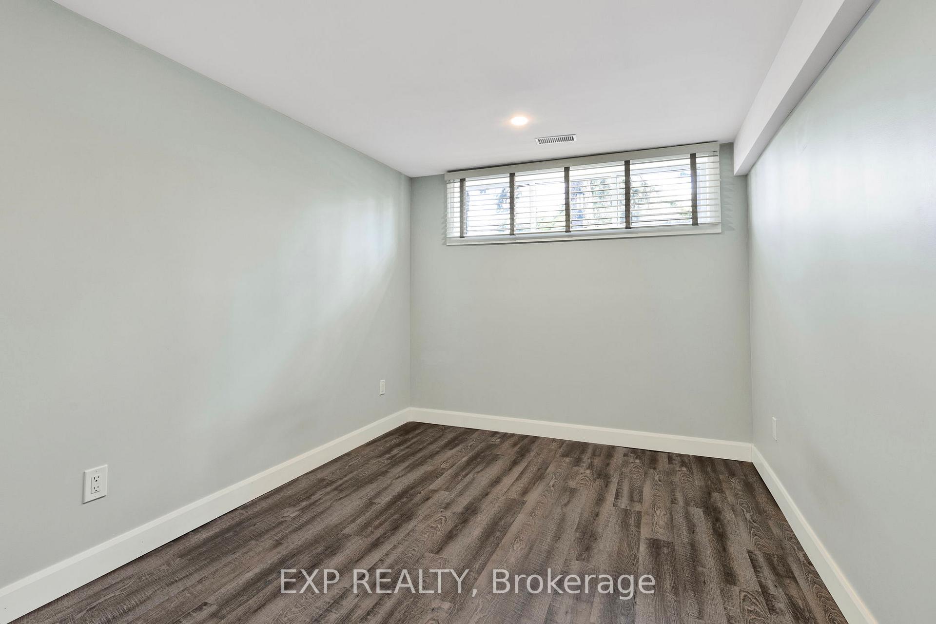 Photo 31 of 32 Kemano Road, Aurora, Aurora Heights — HOMEH