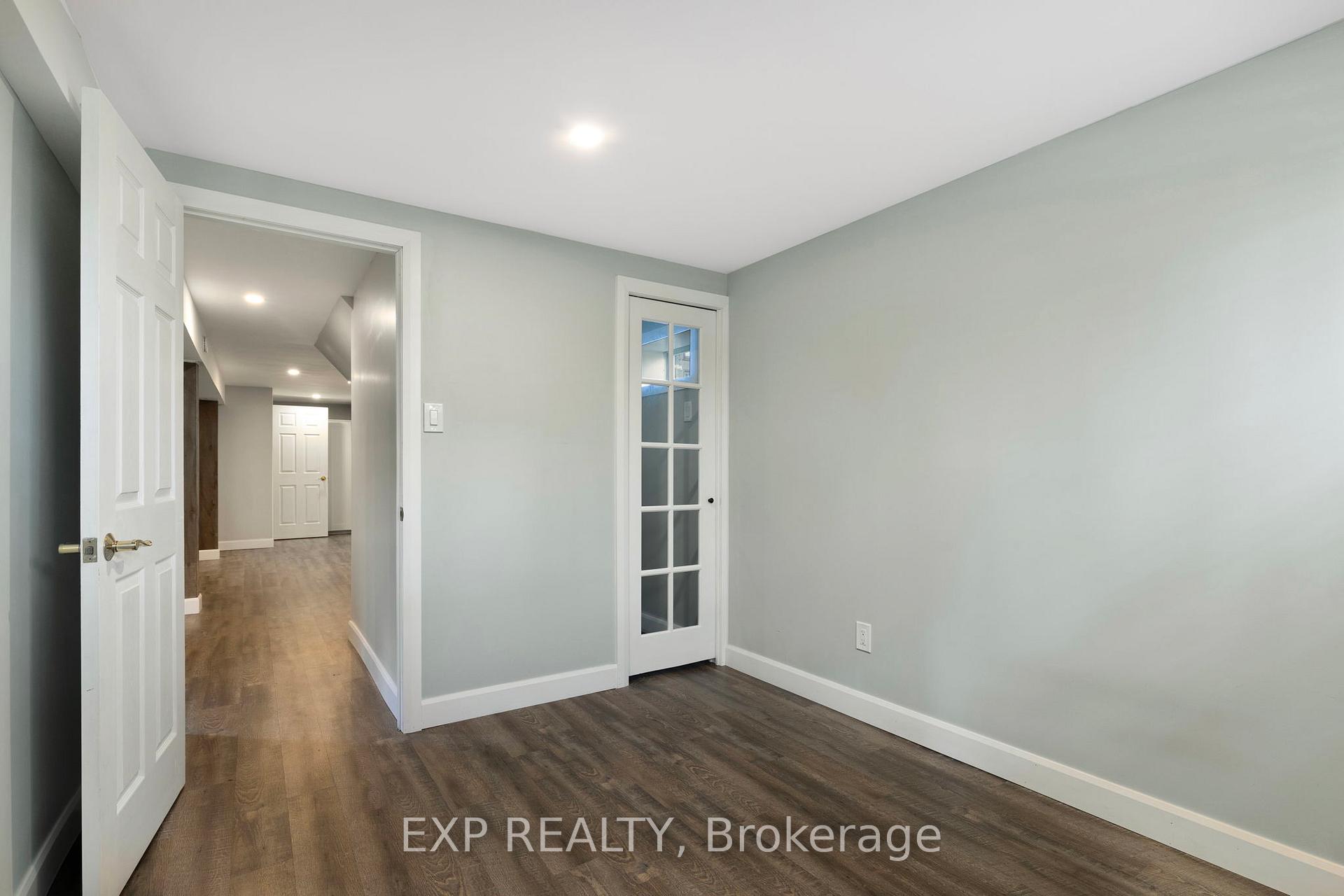 Photo 32 of 32 Kemano Road, Aurora, Aurora Heights — HOMEH