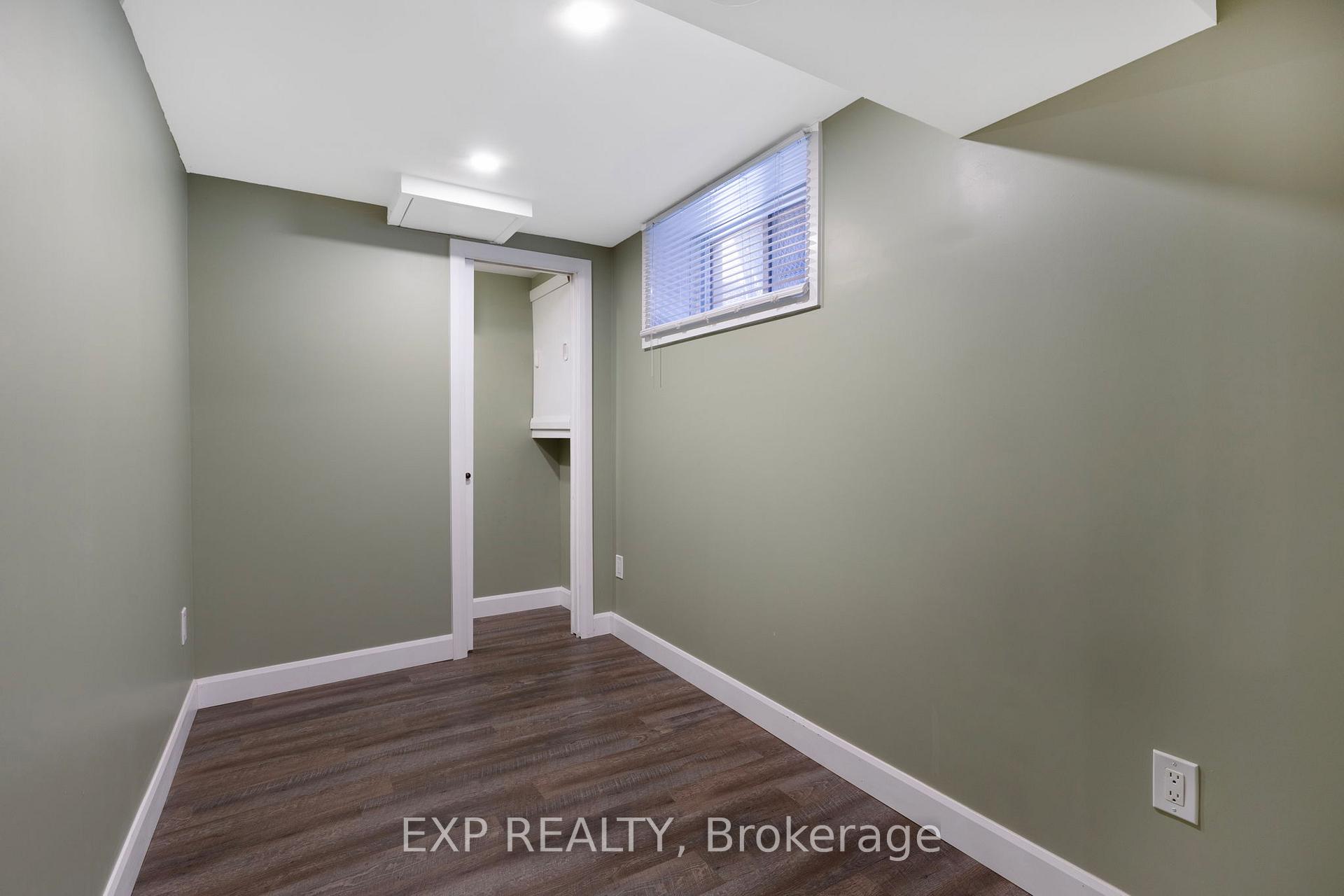 Photo 37 of 32 Kemano Road, Aurora, Aurora Heights — HOMEH