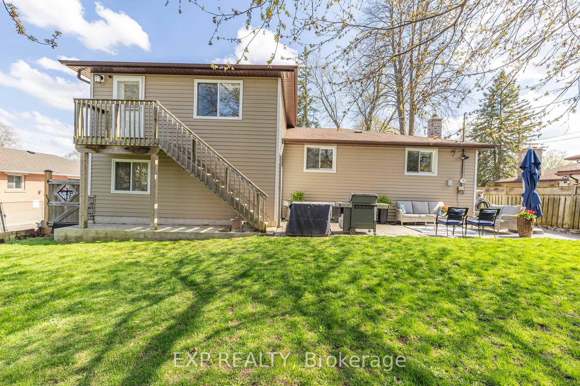 Photo 45 of 32 Kemano Road, Aurora, Aurora Heights — HOMEH