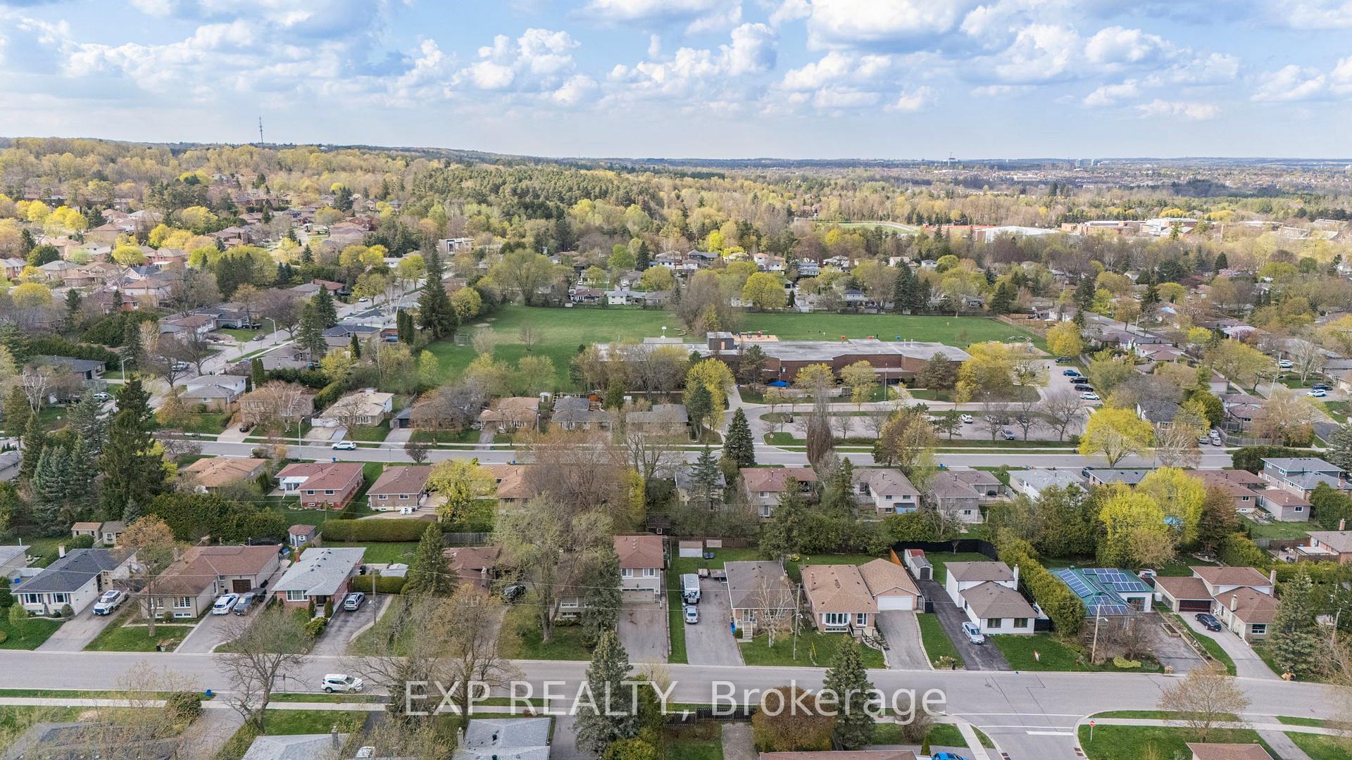 Photo 48 of 32 Kemano Road, Aurora, Aurora Heights — HOMEH