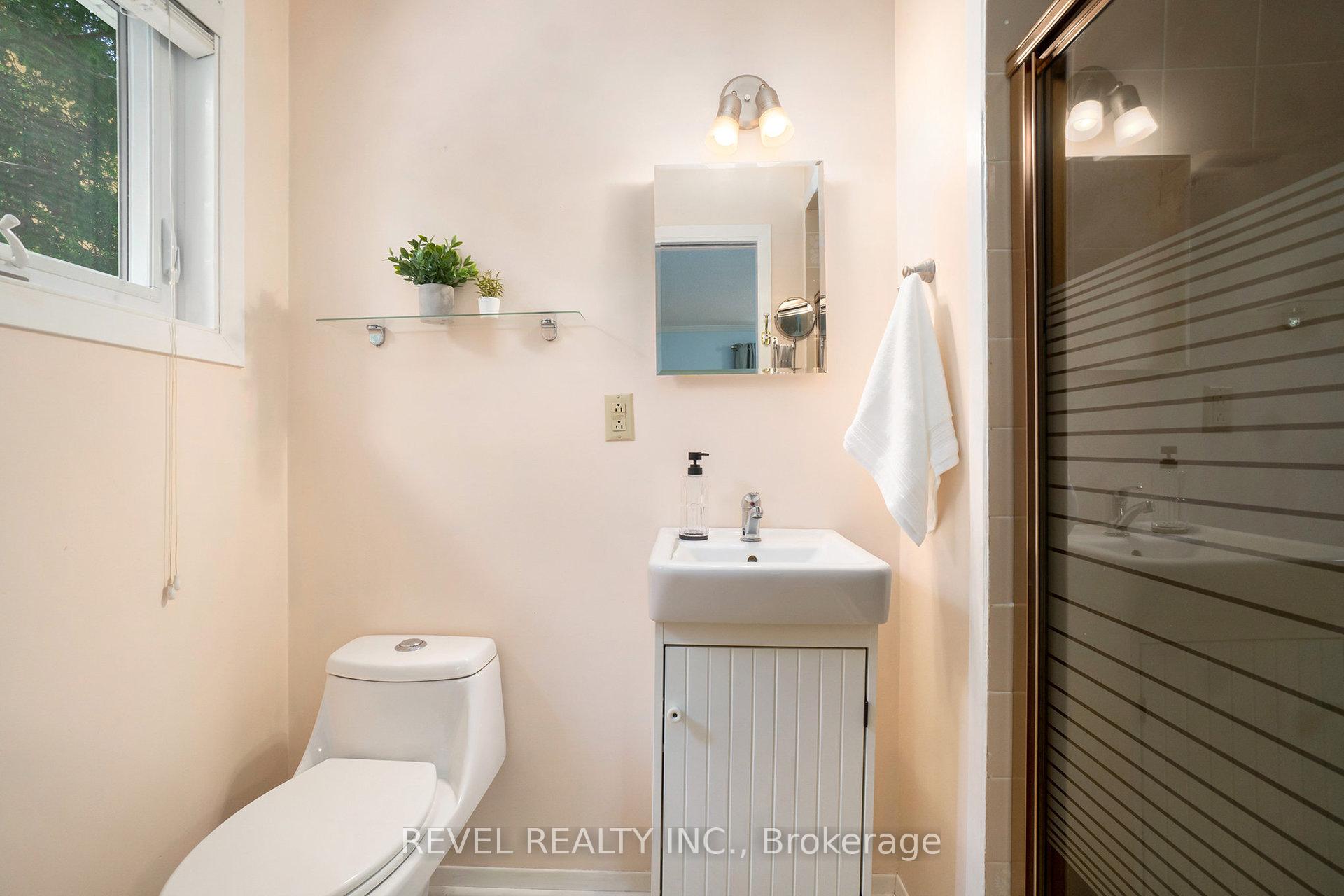Photo 21 of 2748 Howe Street, Ottawa, Britannia — HOMEH
